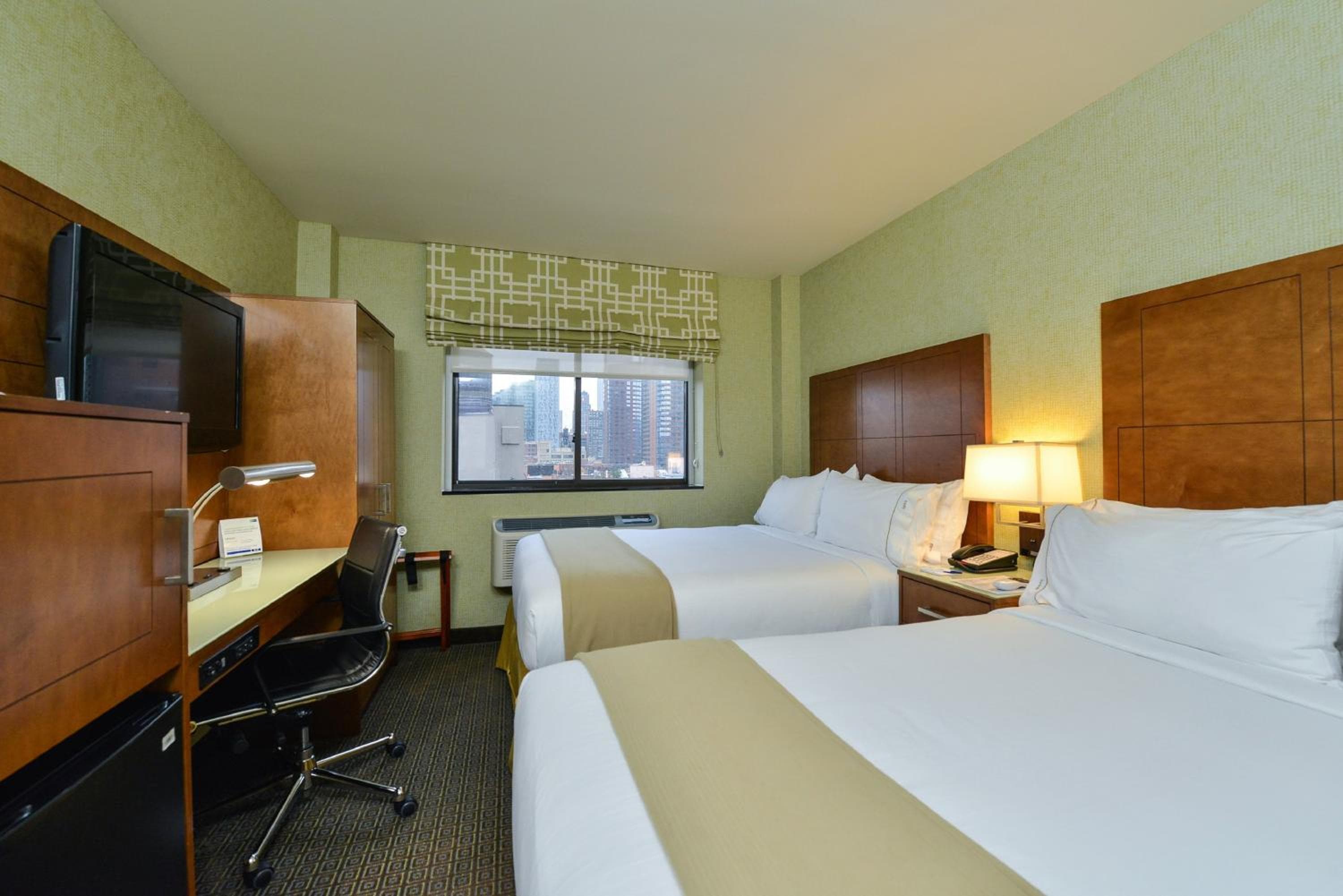 Holiday Inn Express Manhattan Midtown West, ein IHG Hotel — 12