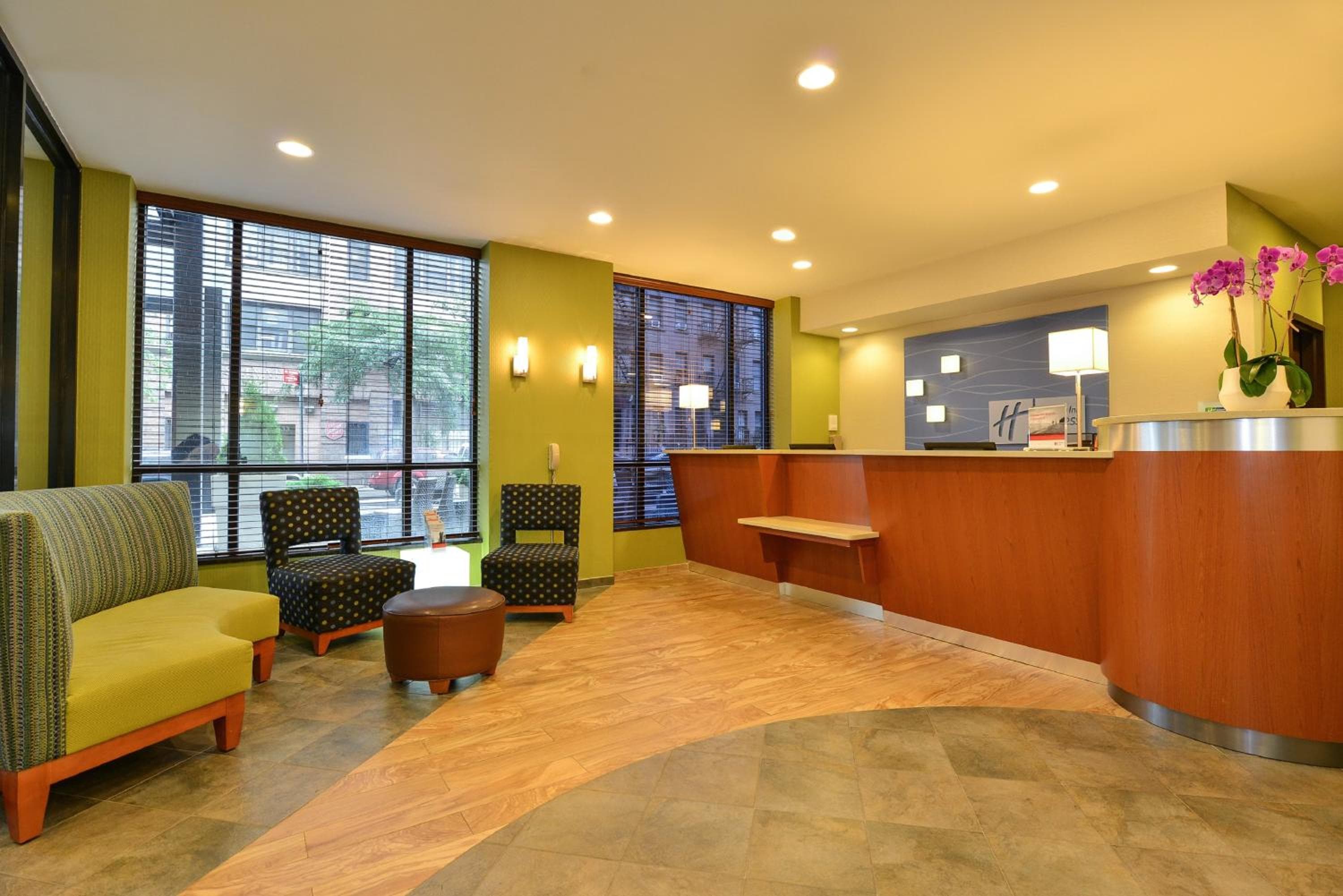 Holiday Inn Express Manhattan Midtown West, ein IHG Hotel — 14