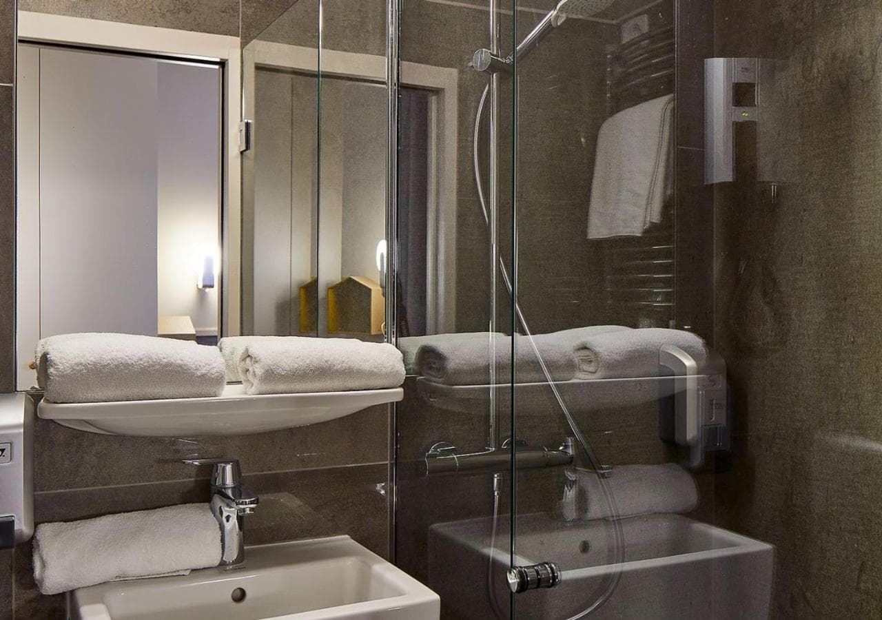 Hotel de Roubaix — 4