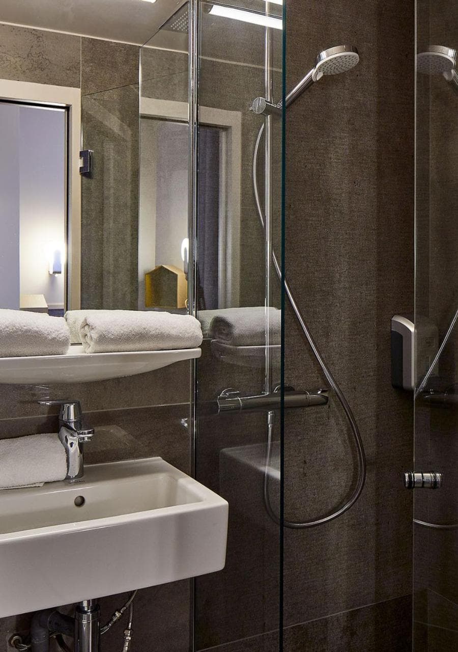 Hotel de Roubaix — 24