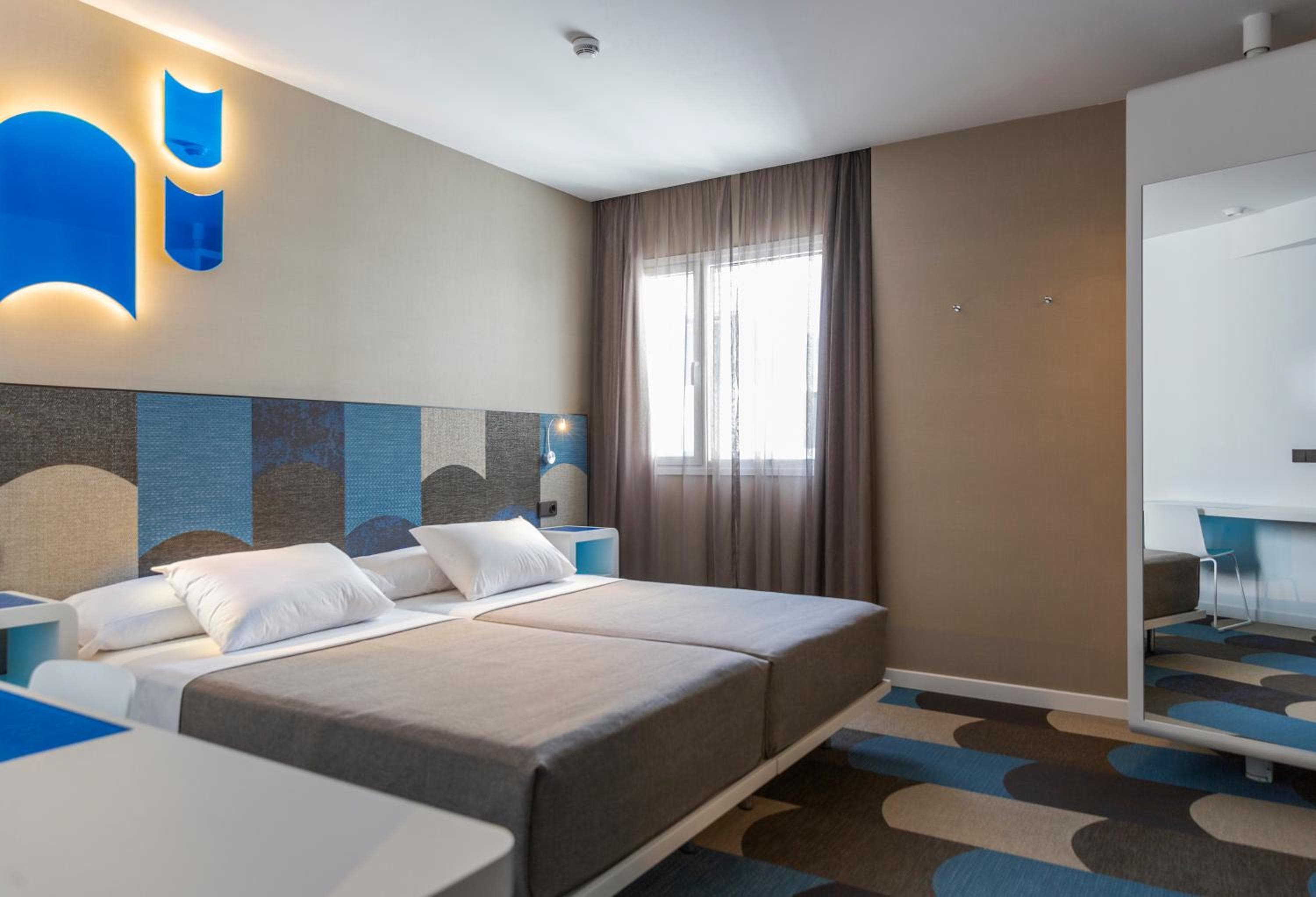 Hotel Macià Sevilla Kubb — 23