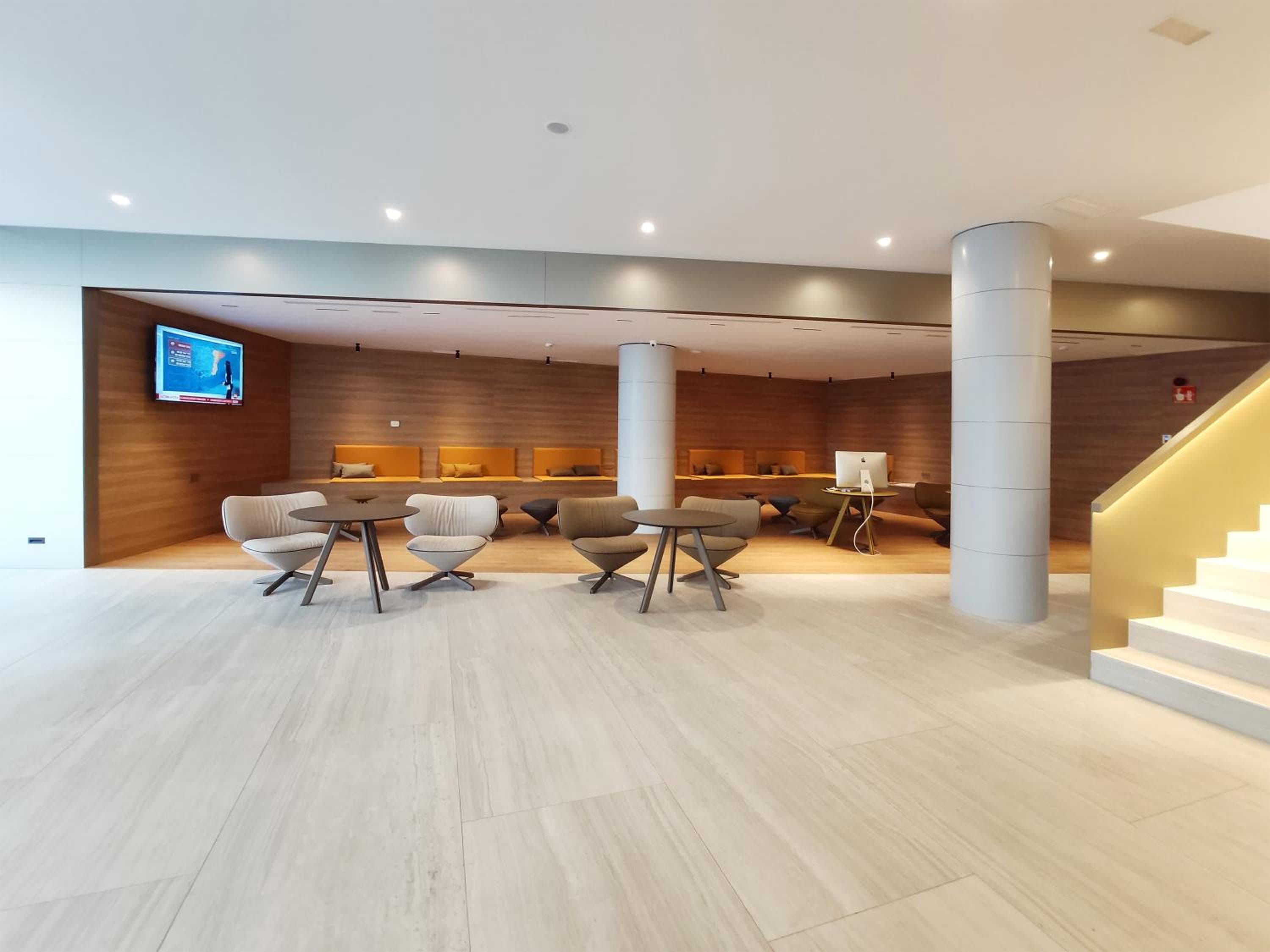 Hotel Macià Sevilla Kubb — 13