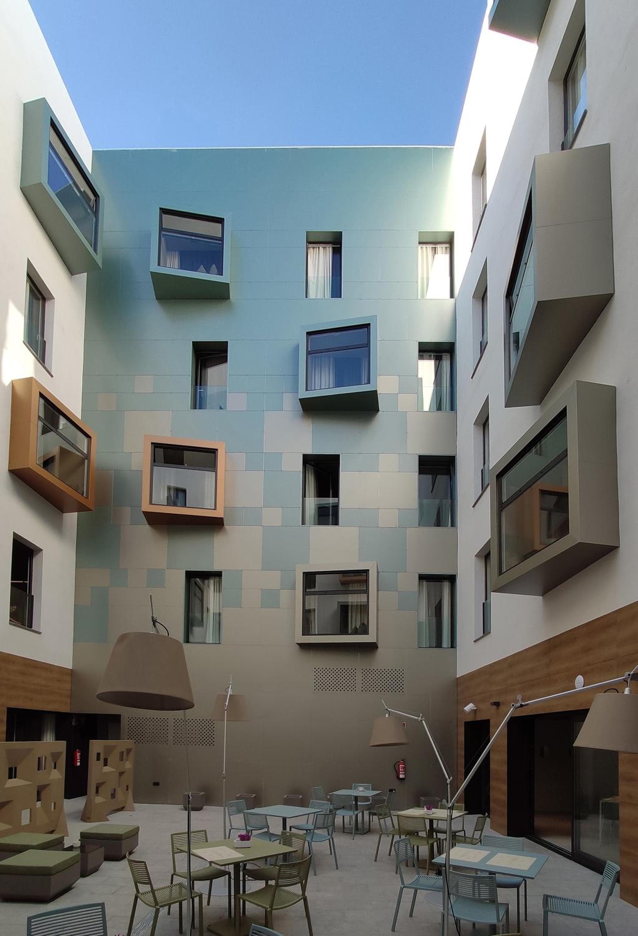Hotel Macià Sevilla Kubb — 2