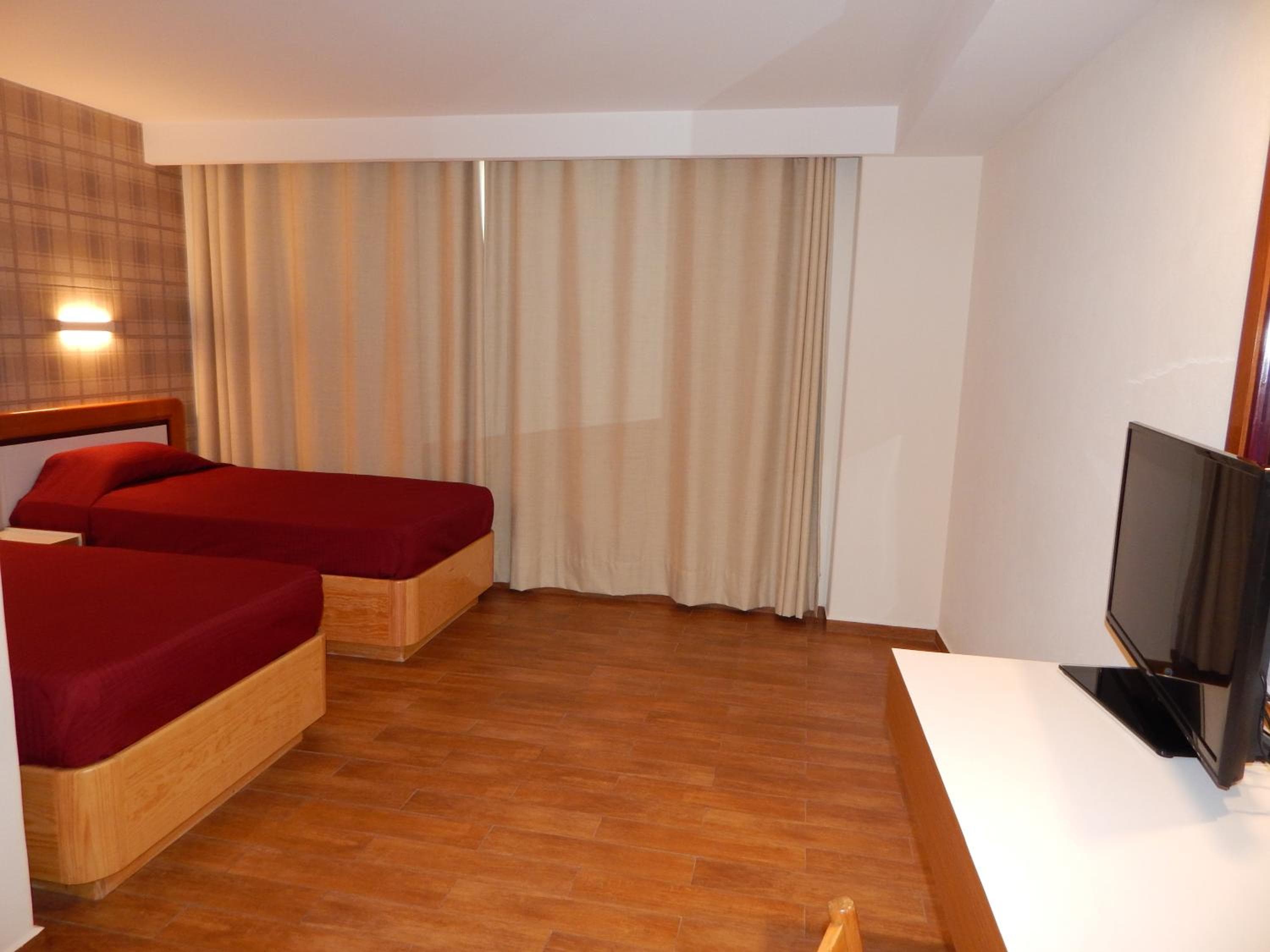 Hotel El Salvador — 11