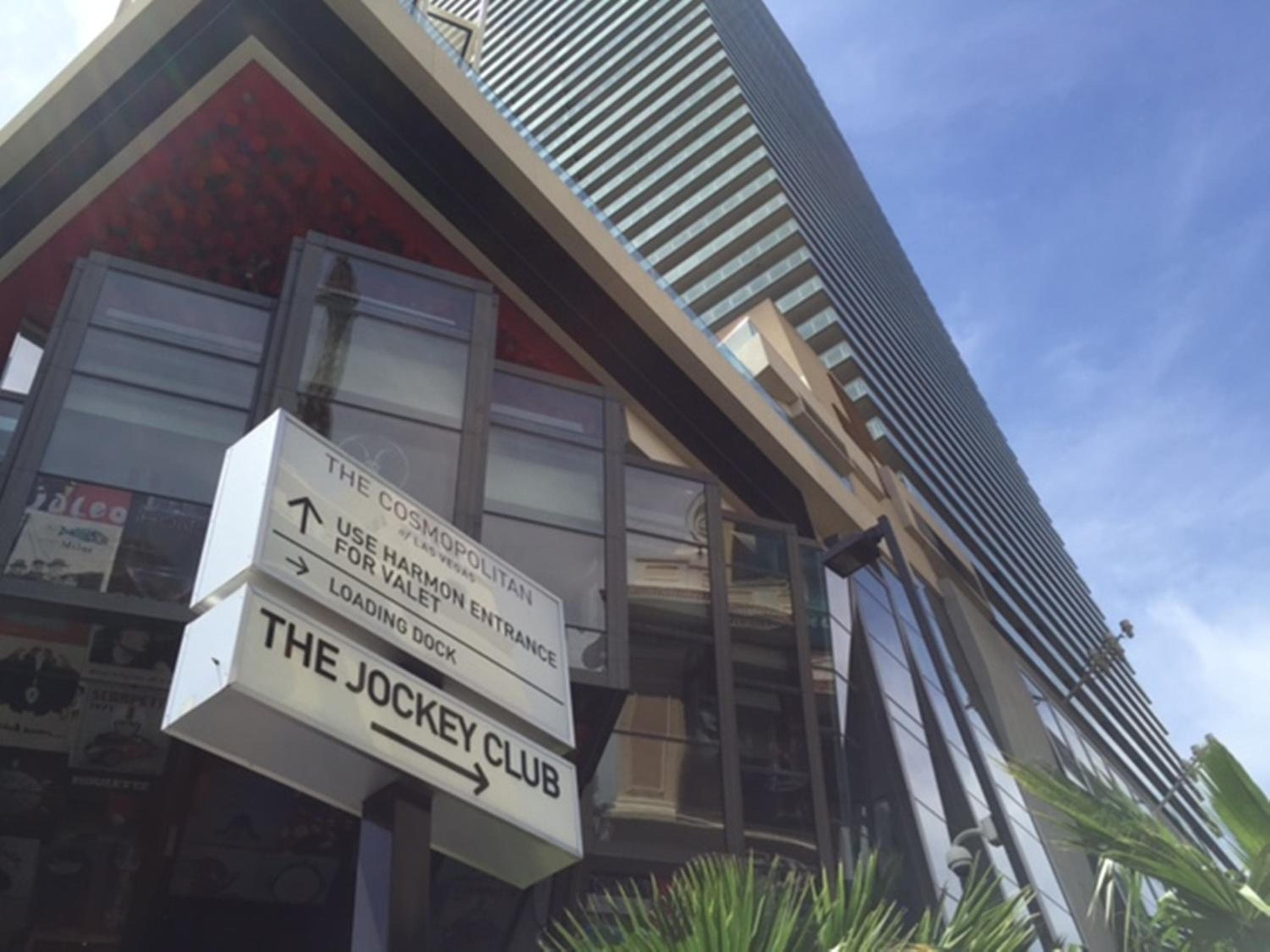 Fughe al Jockey Club — 27