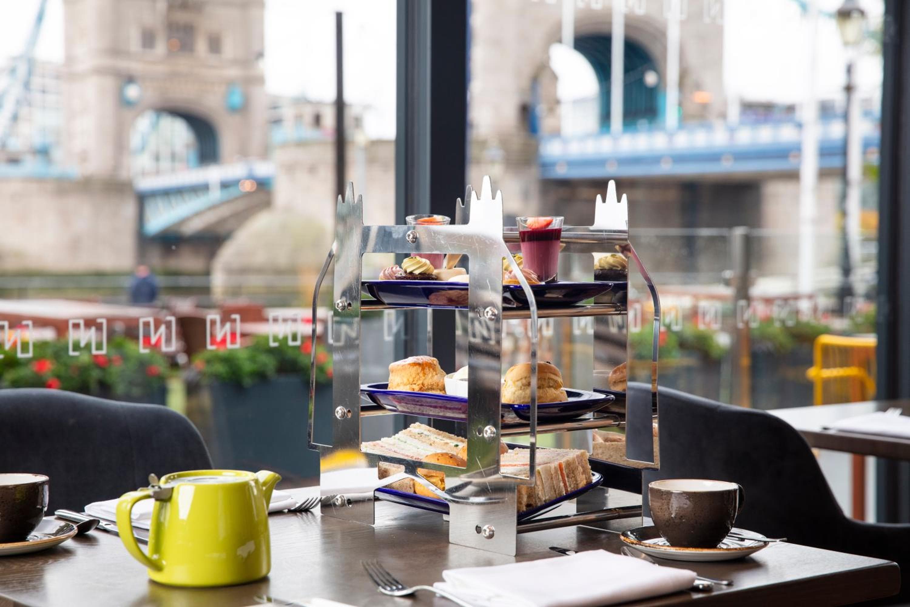 Il Tower Hotel, Londra — 2