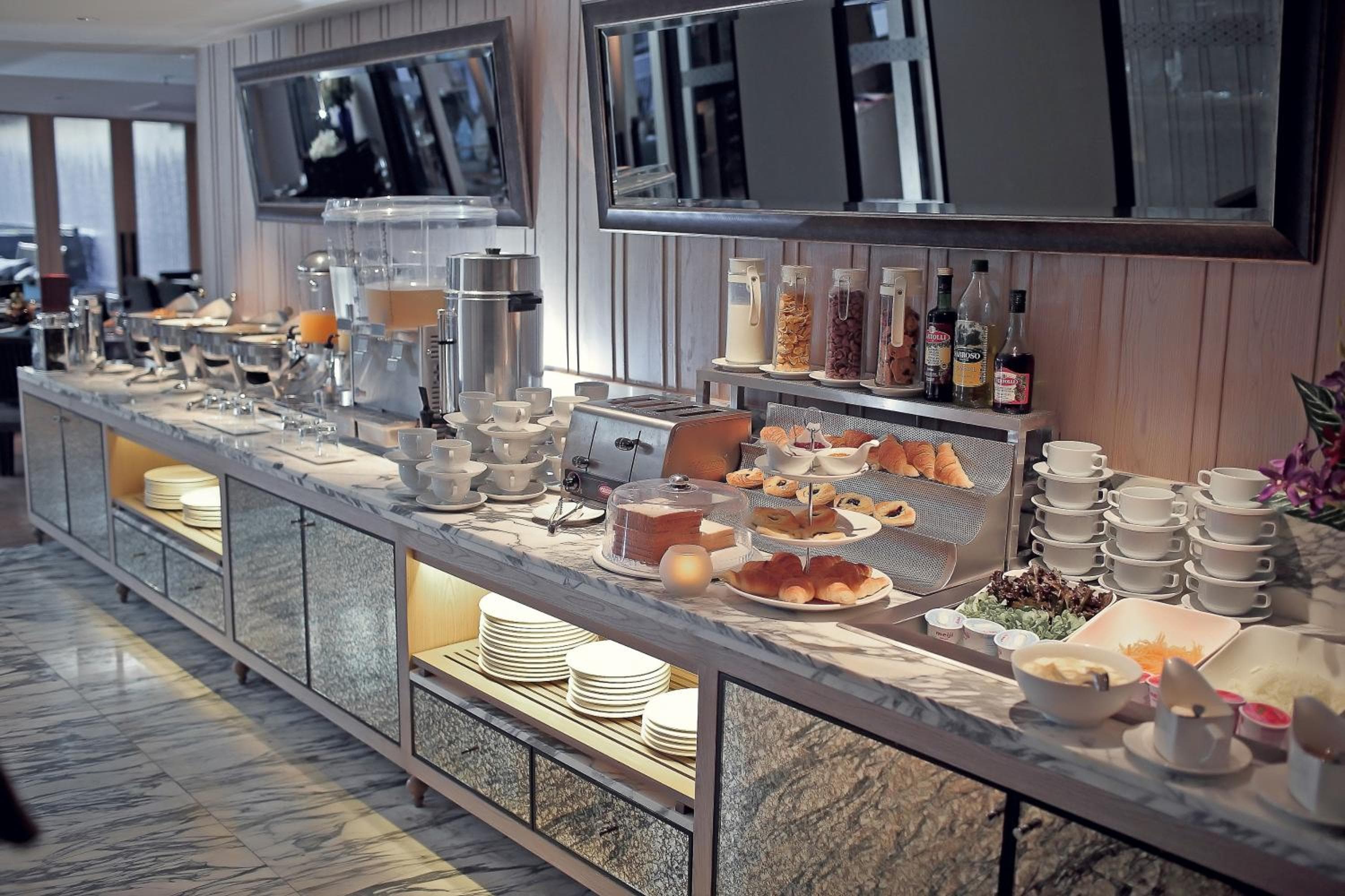 Arcadia Suites Bangkok — 19