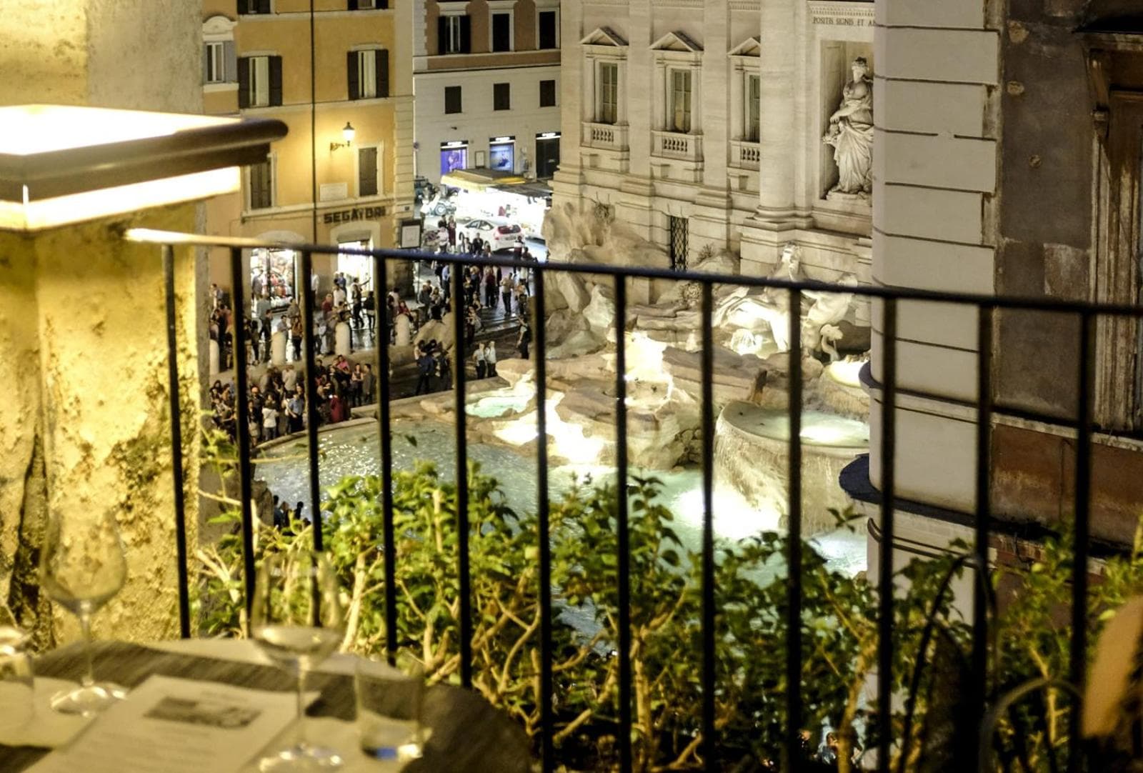 Relais Fontana Di Trevi Hotel — 3