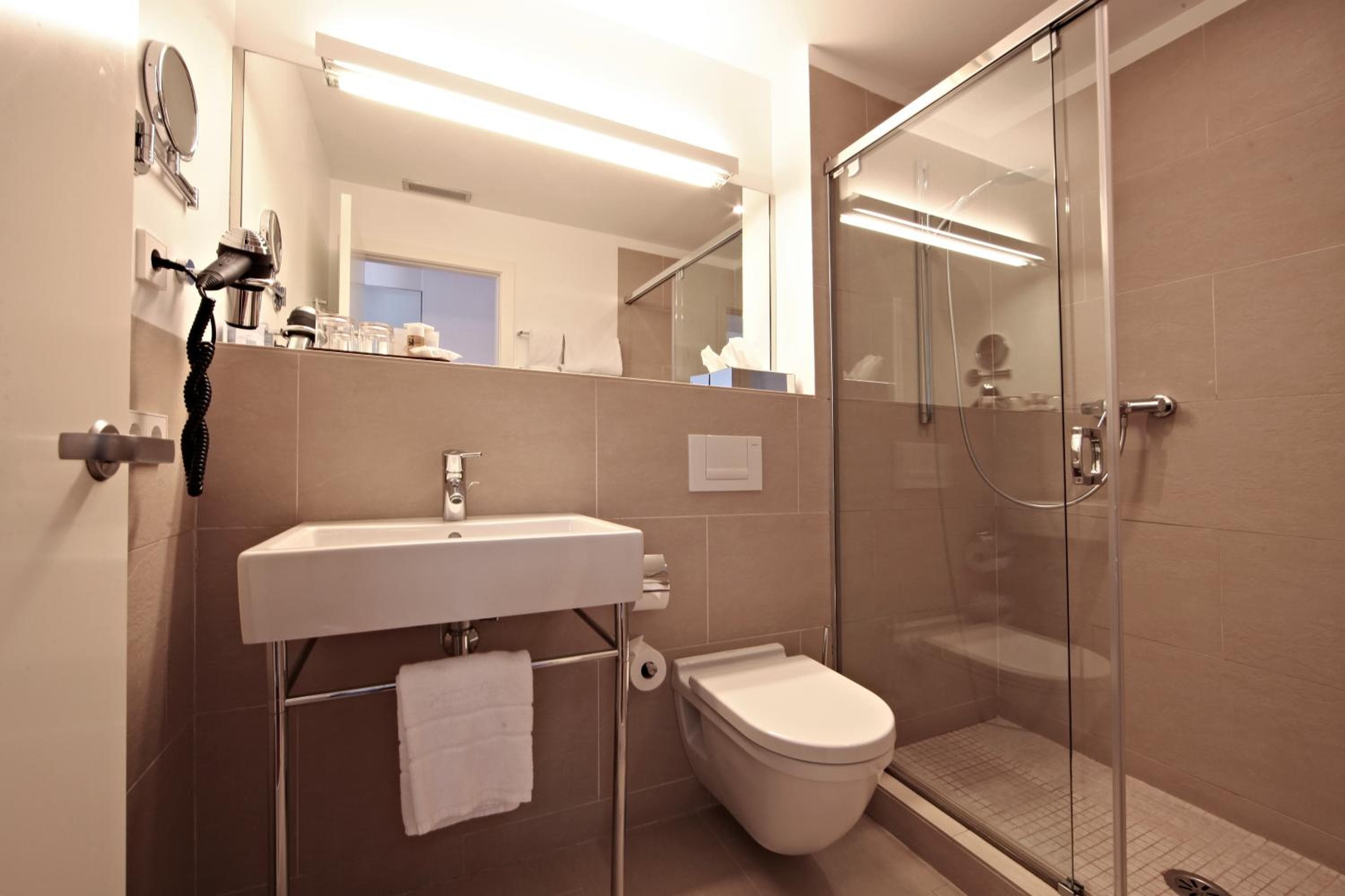 Aimia Hotel — 25