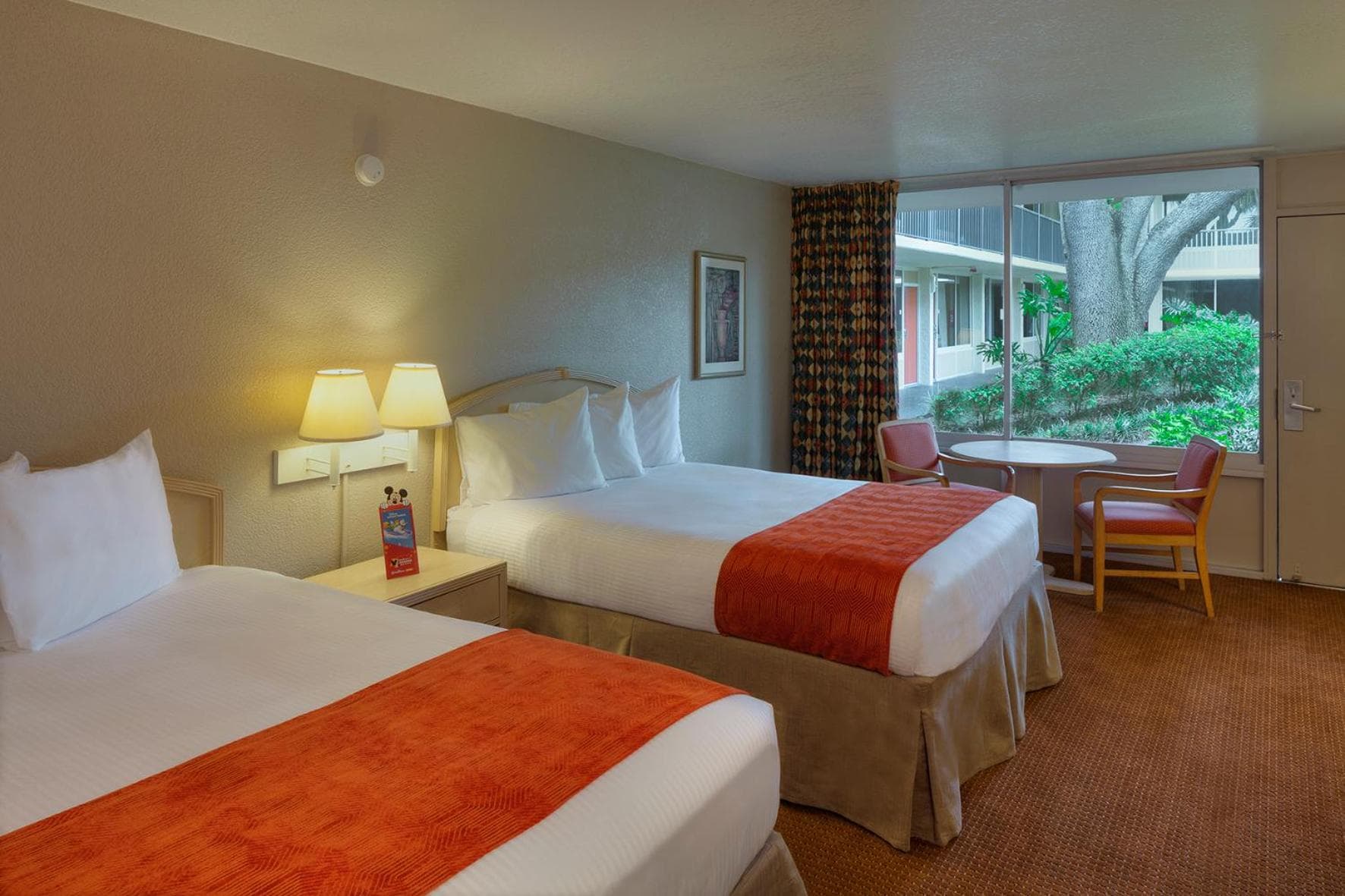 Ramada by Wyndham Kissimmee Gateway - Free Theme Park Shuttle — 24