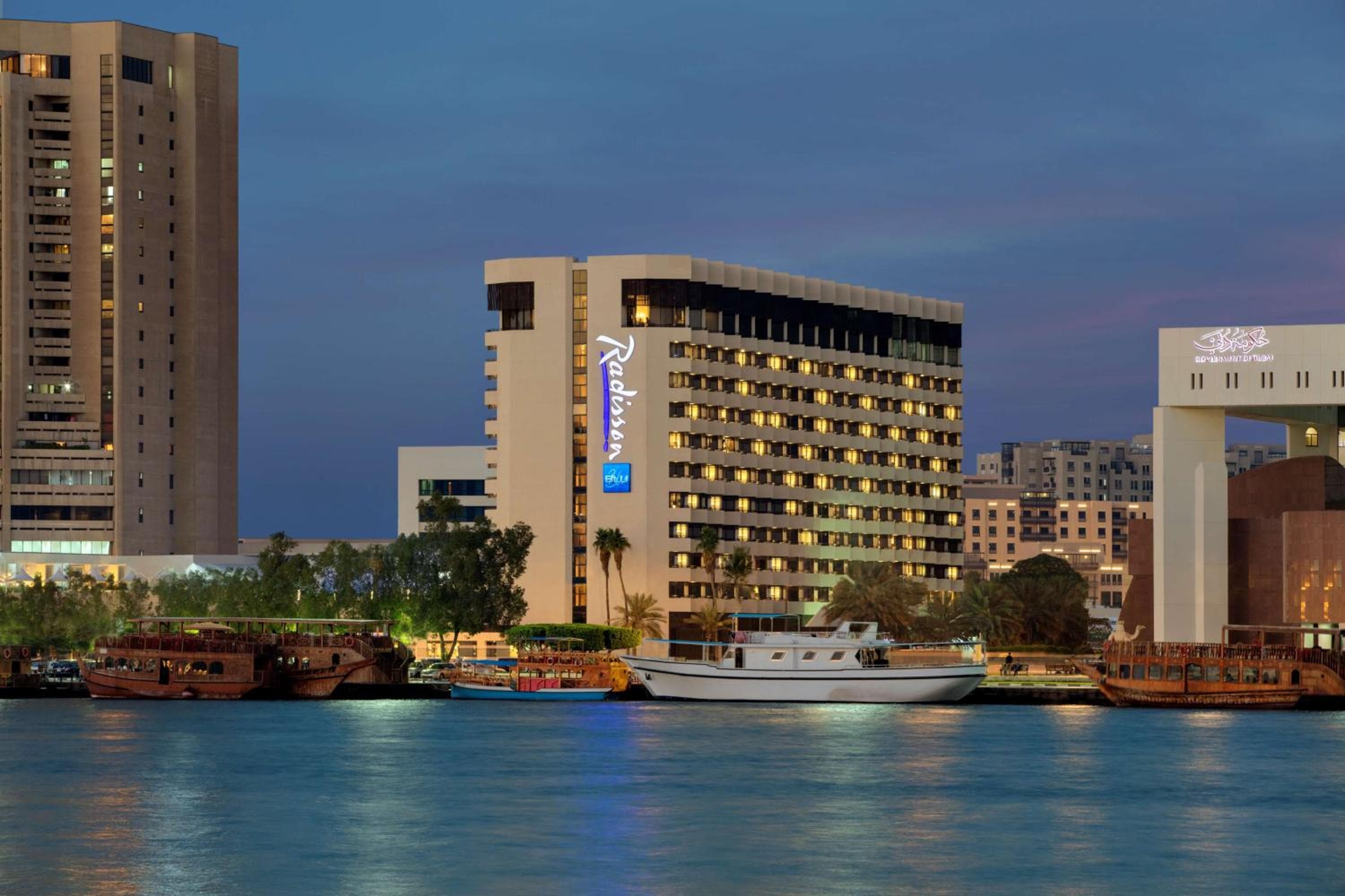 Radisson Blu Hotel, Dubai Deira Creek — 1