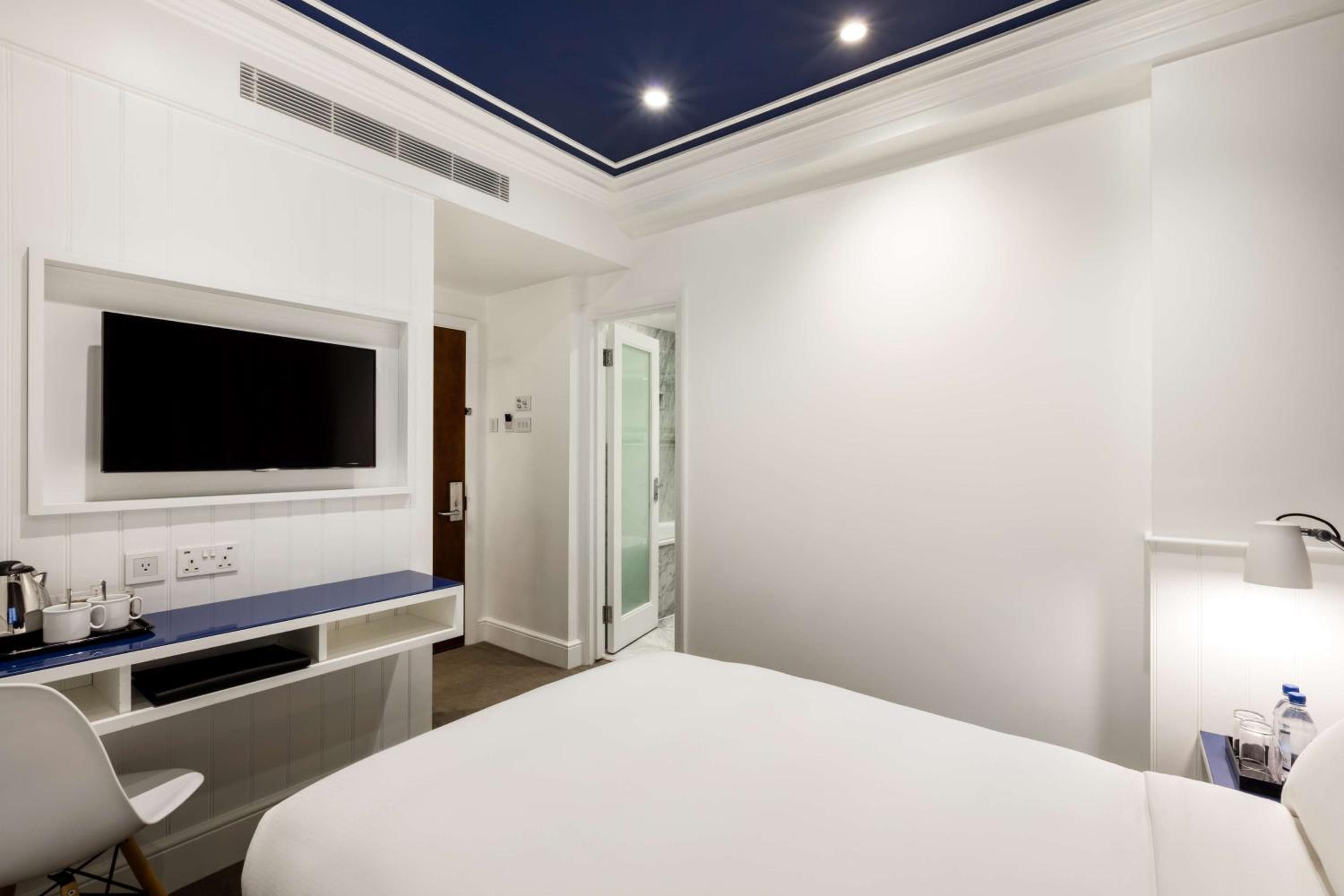 Radisson Blu Hotel, London Tottenham Court Road — 14