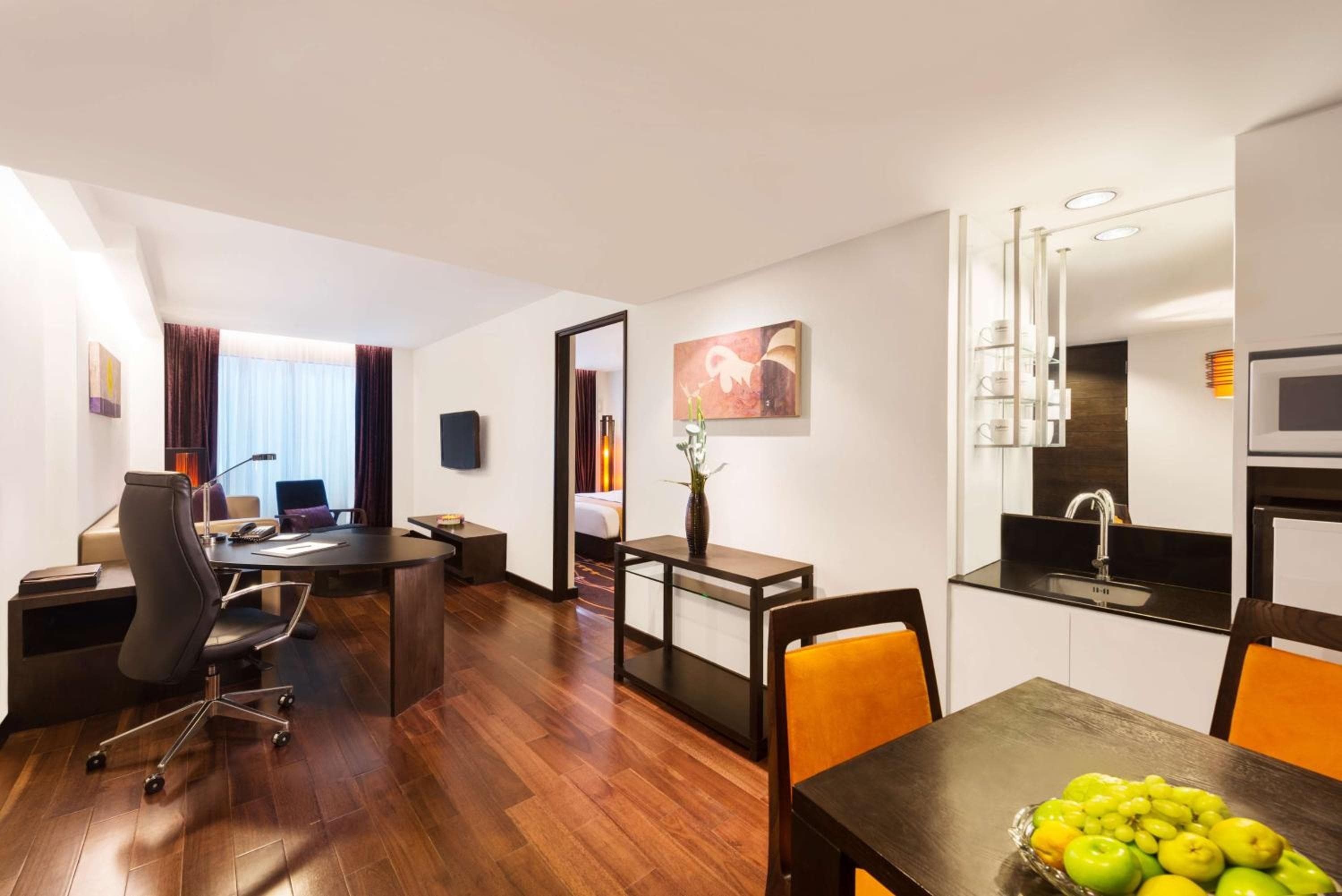 Radisson Suites Bangkok Sukhumvit — 13