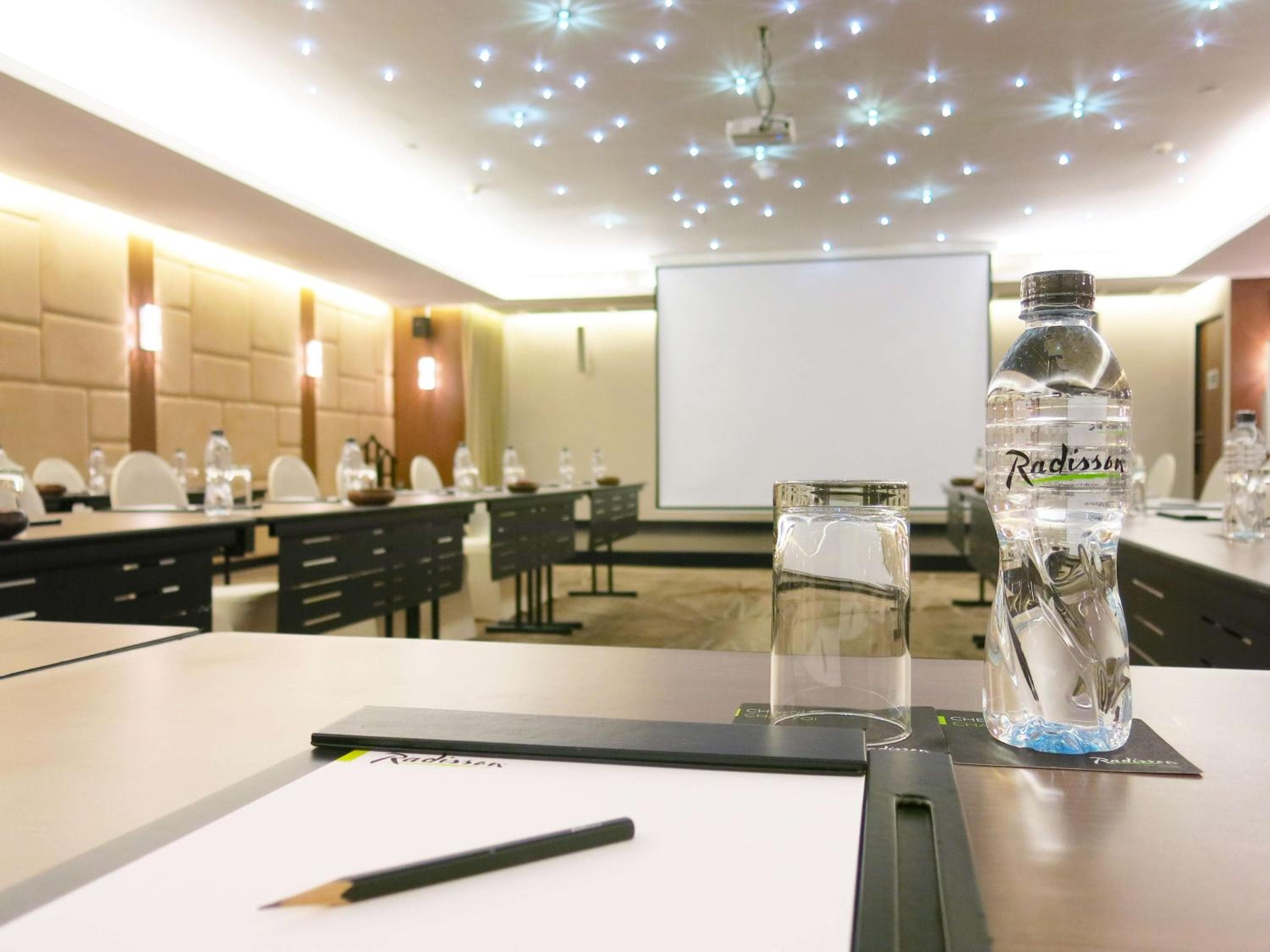 Radisson Suites Bangkok Sukhumvit — 21
