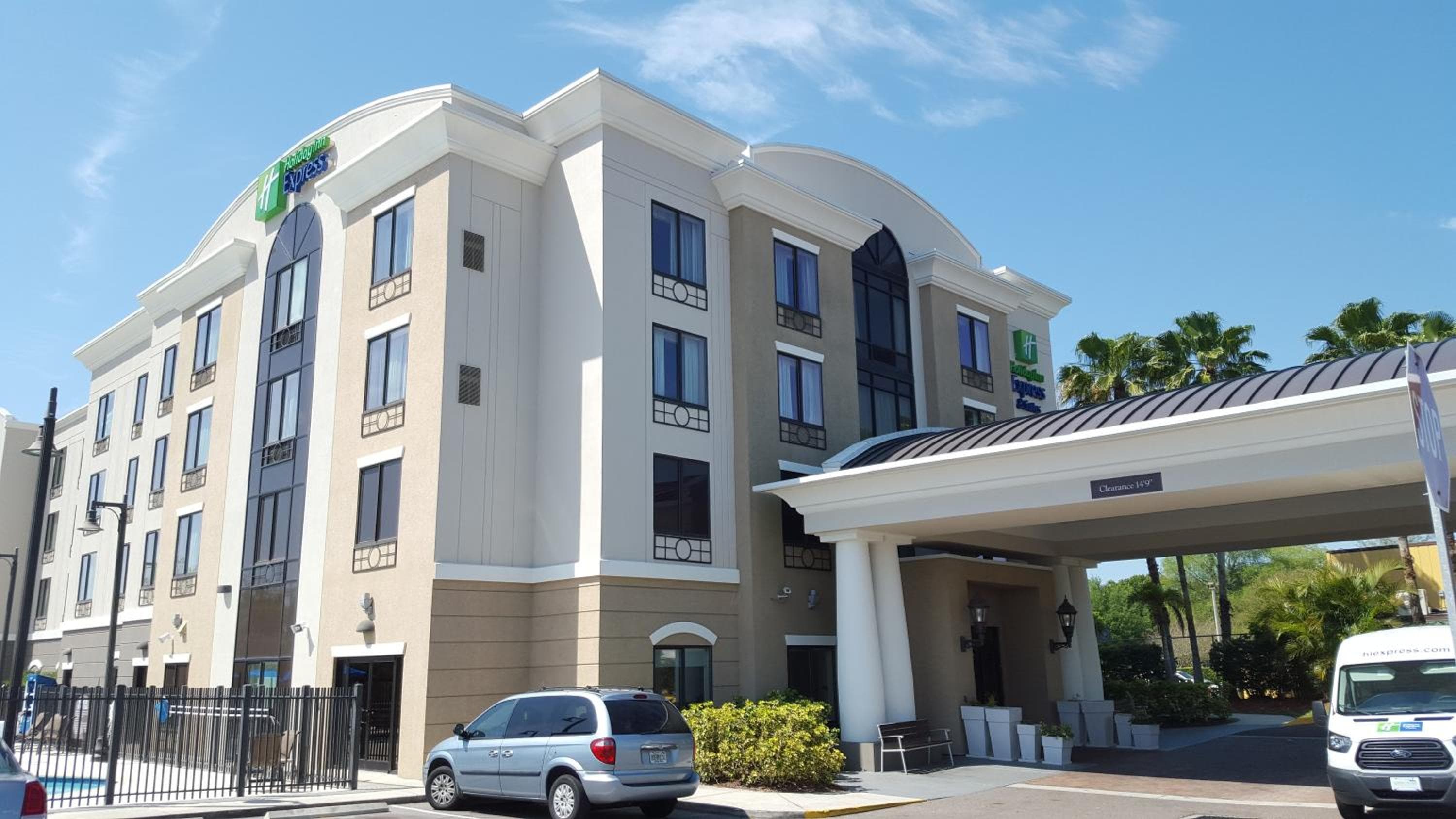 Holiday Inn Express Hotel & Suites Tampa-USF-Busch Gardens by IHG — 25