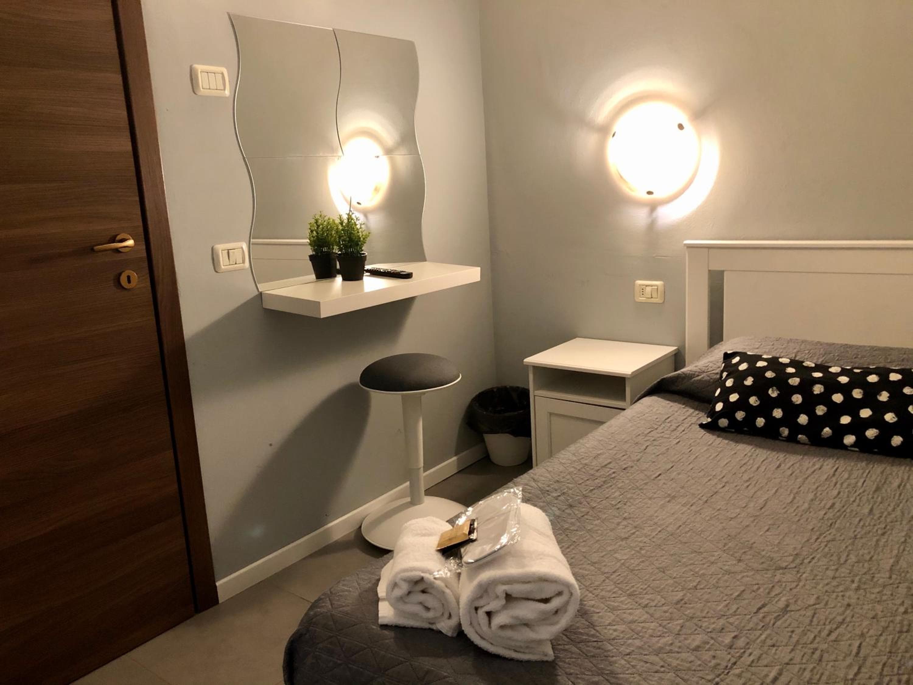 Golden Milano Hotel — 18