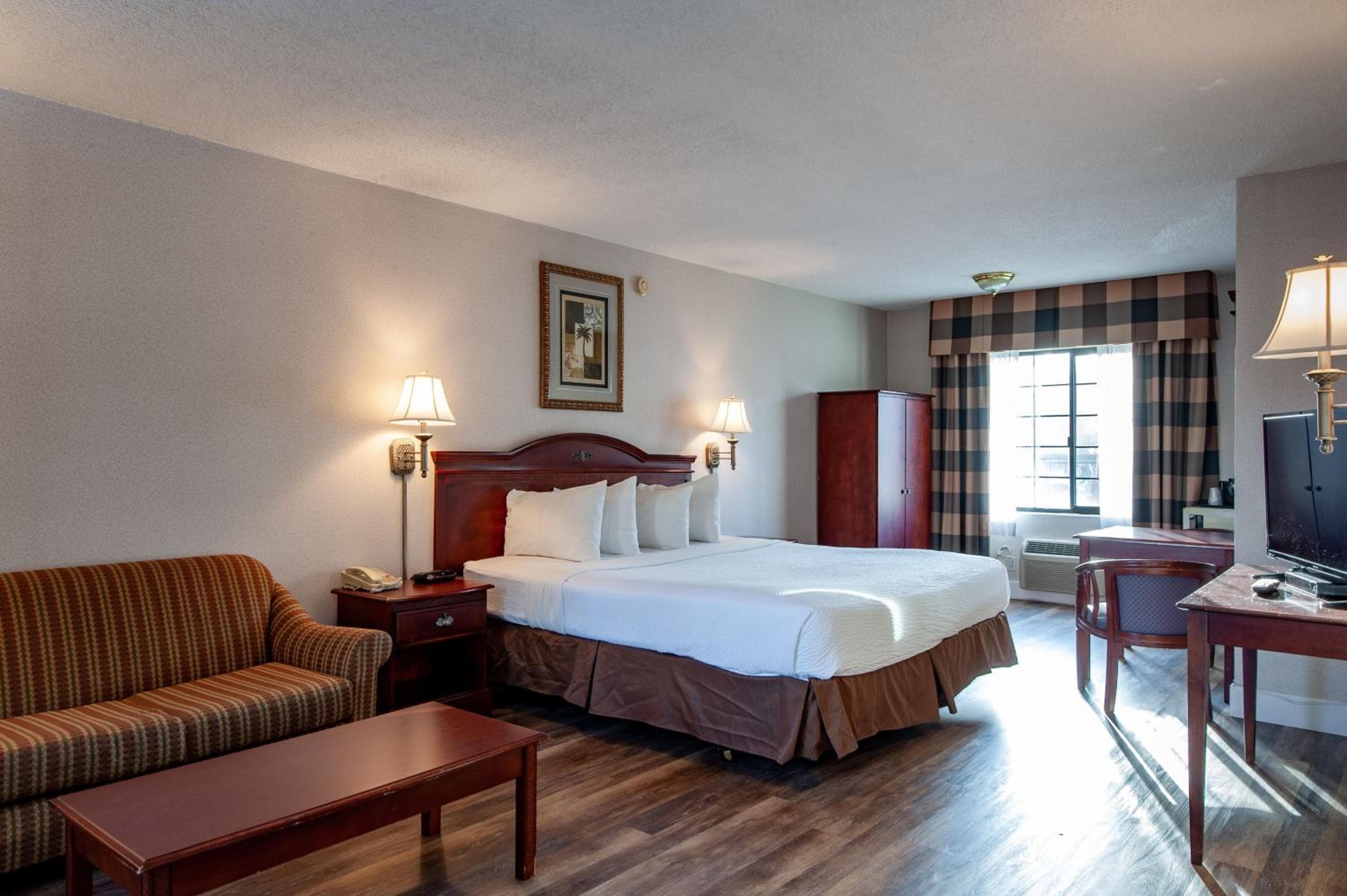 Studio City Court Yard Hotel - Studio City Innenhof Hotel — 10