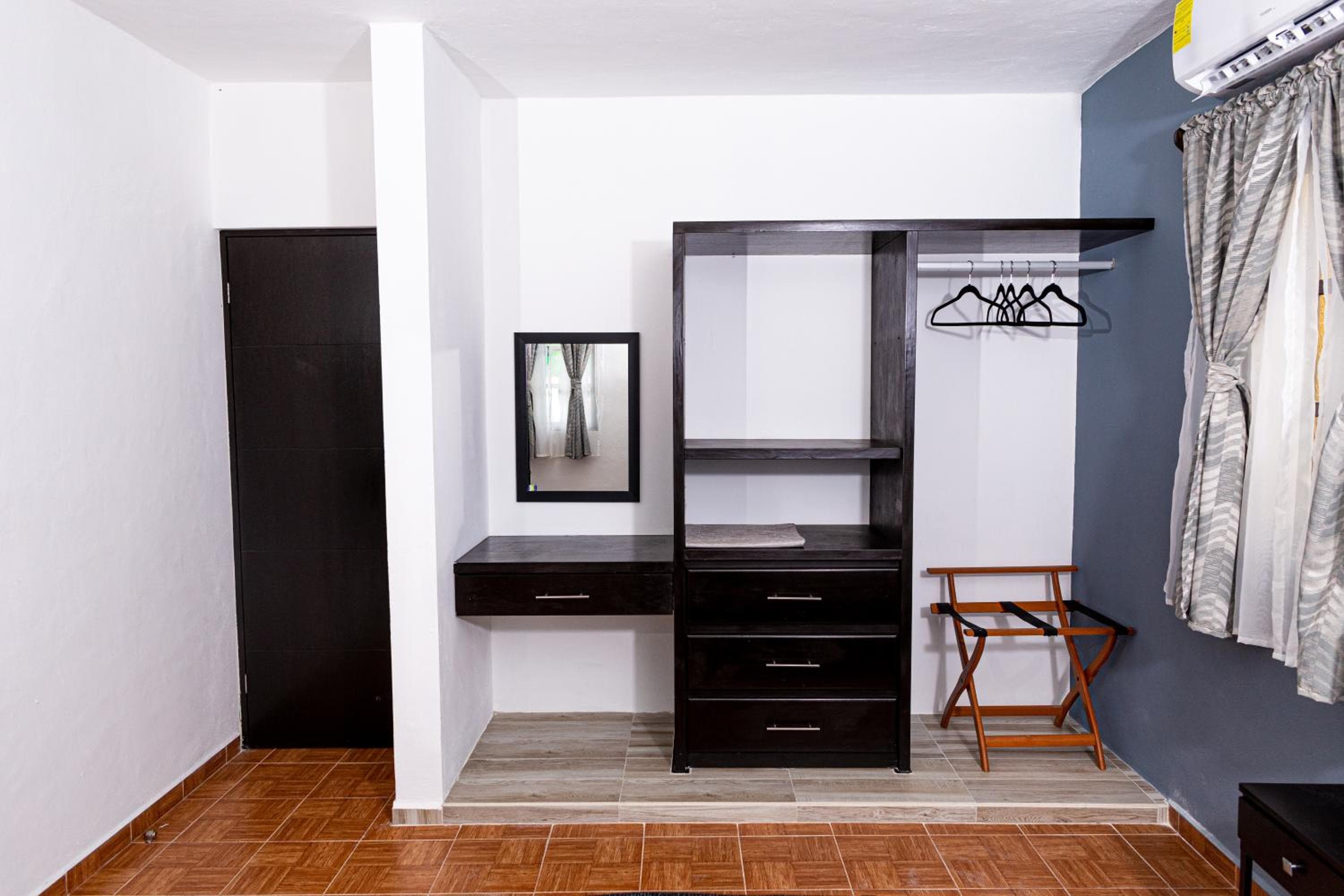 Santa Fe Studios And Suites — 23
