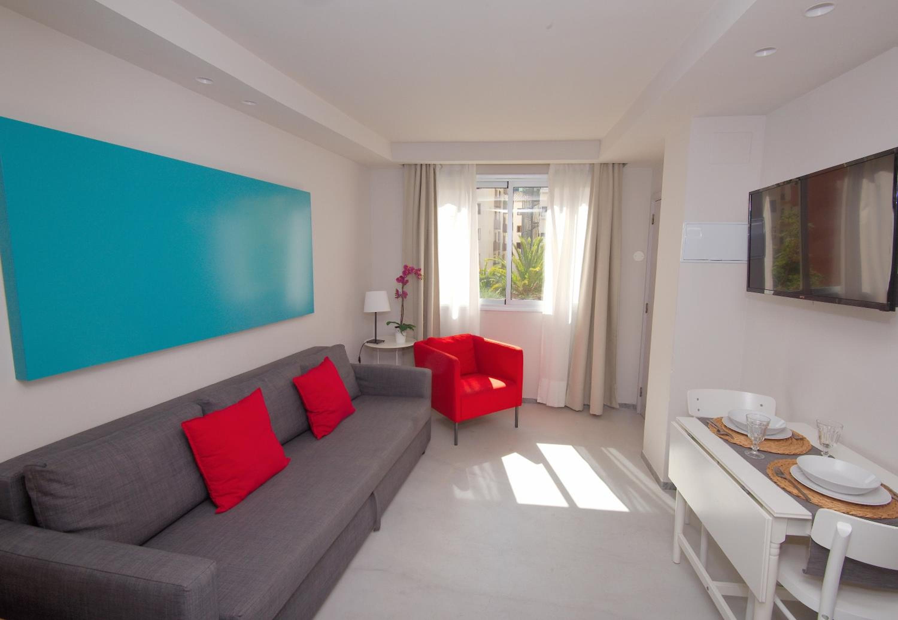 Iriarte 52 Apartments — 2