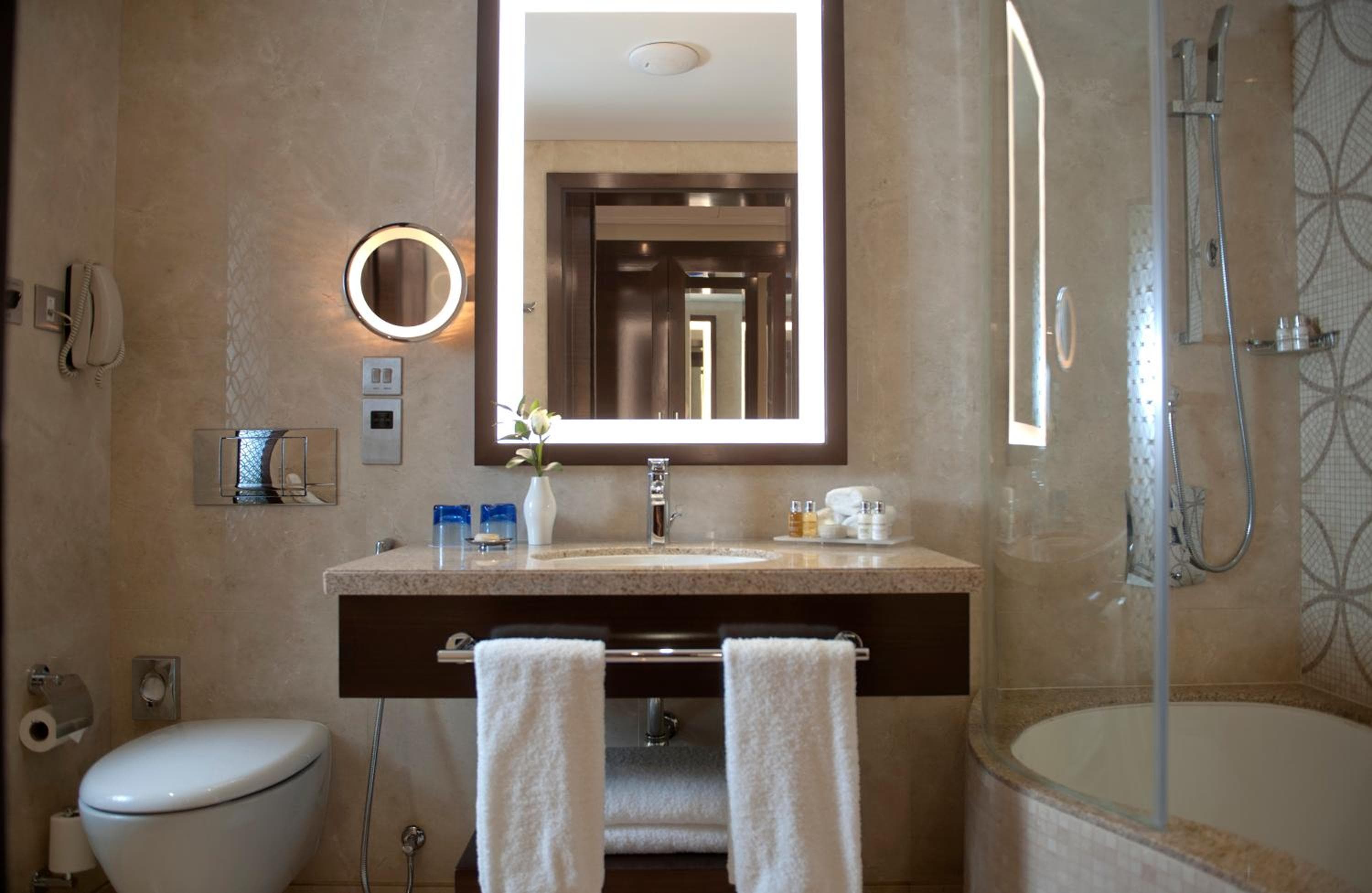 Crowne Plaza Dubái Deira by IHG — 11