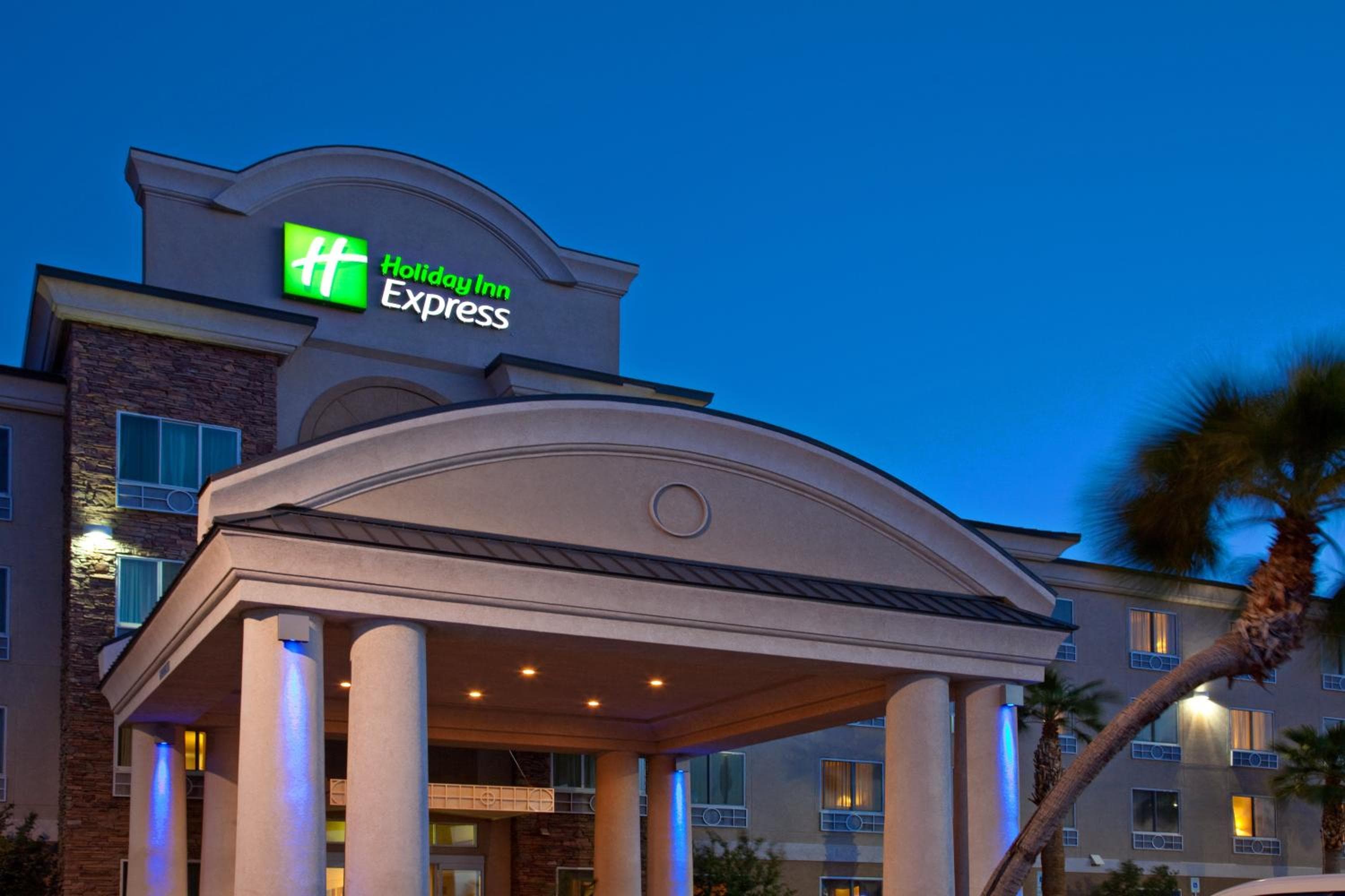 Holiday Inn Express Las Vegas Stadium Area, ein IHG Hotel — 4