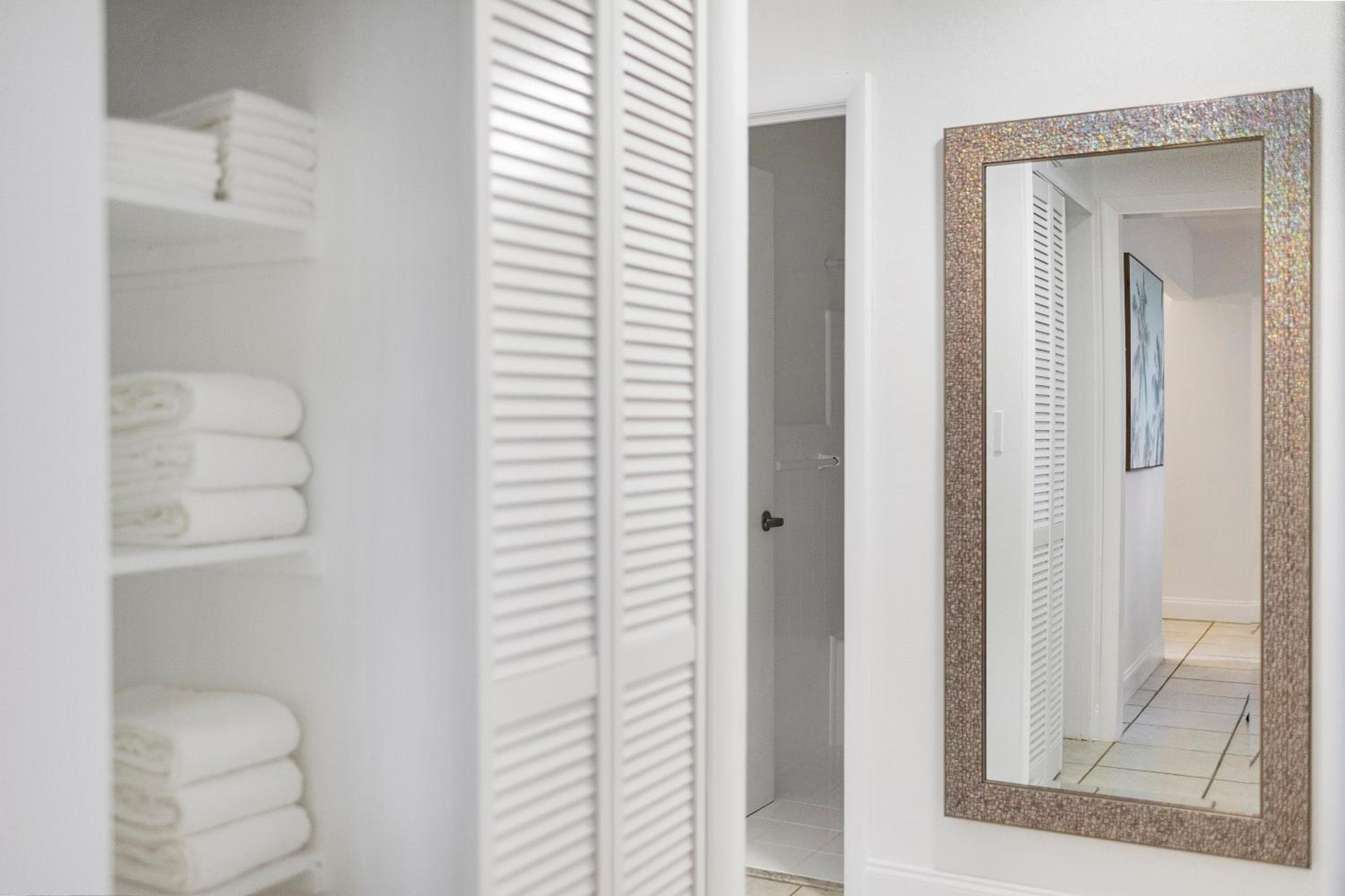 Alani Bay Premium Condos — 27