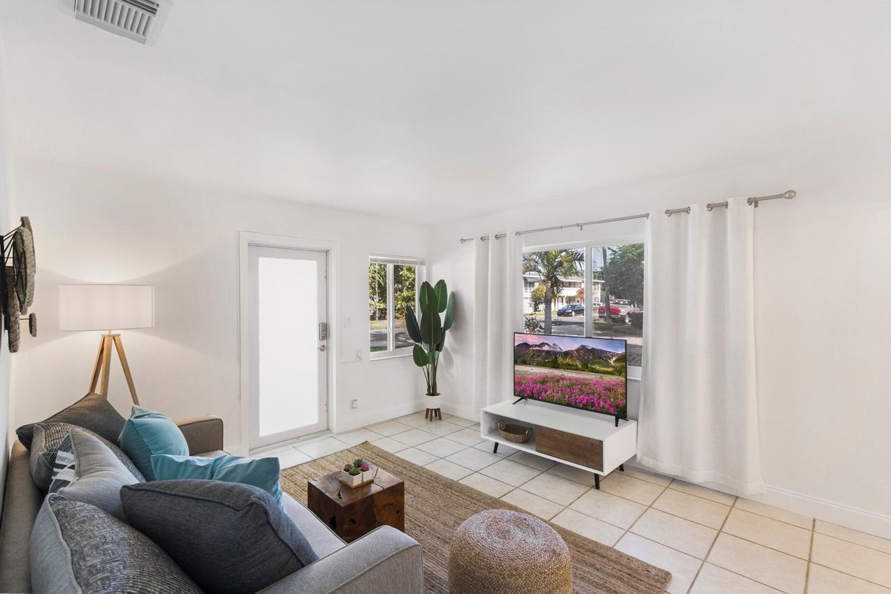 Alani Bay Premium Condos — 13