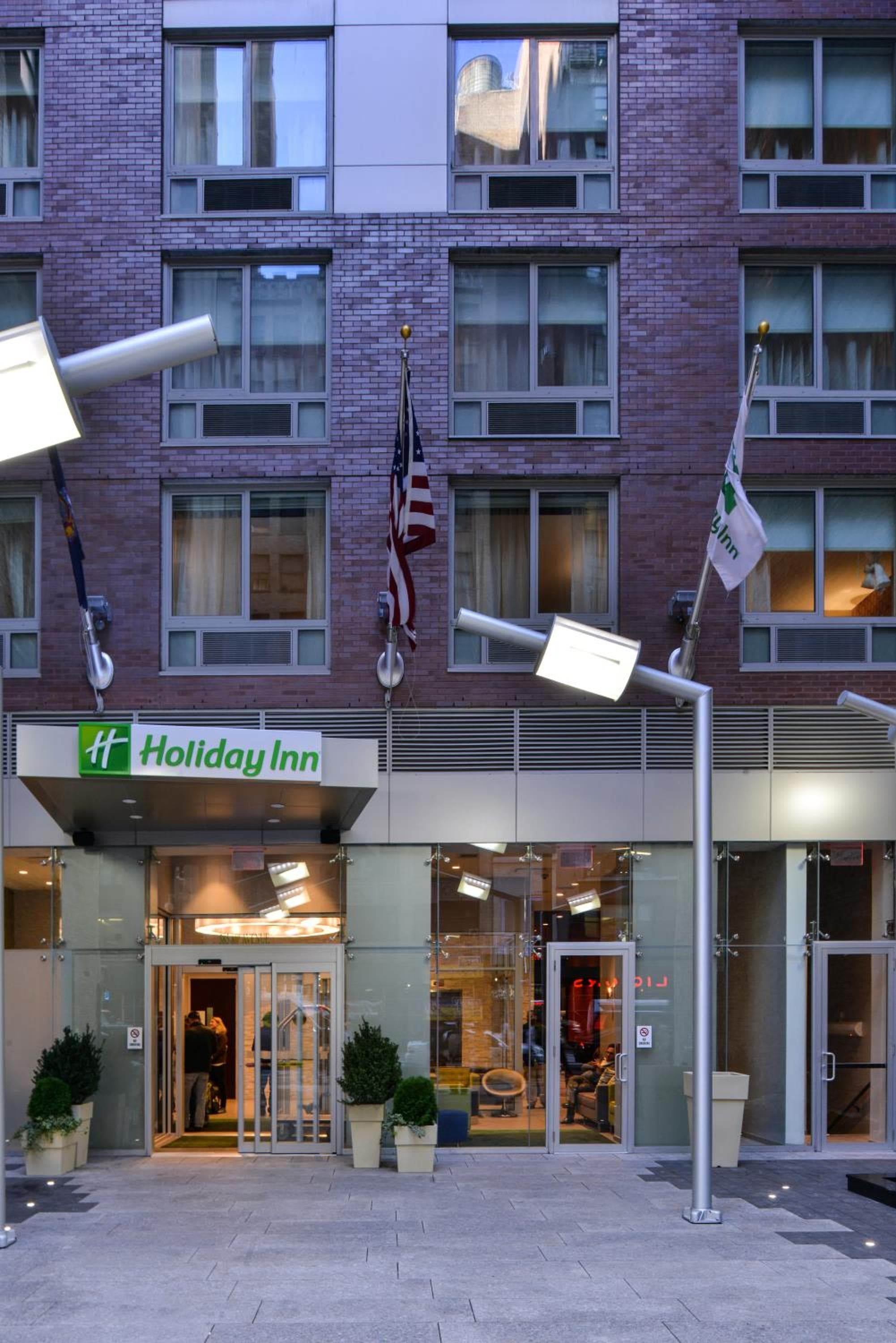 Holiday Inn New York City - Times Square by IHG — 9
