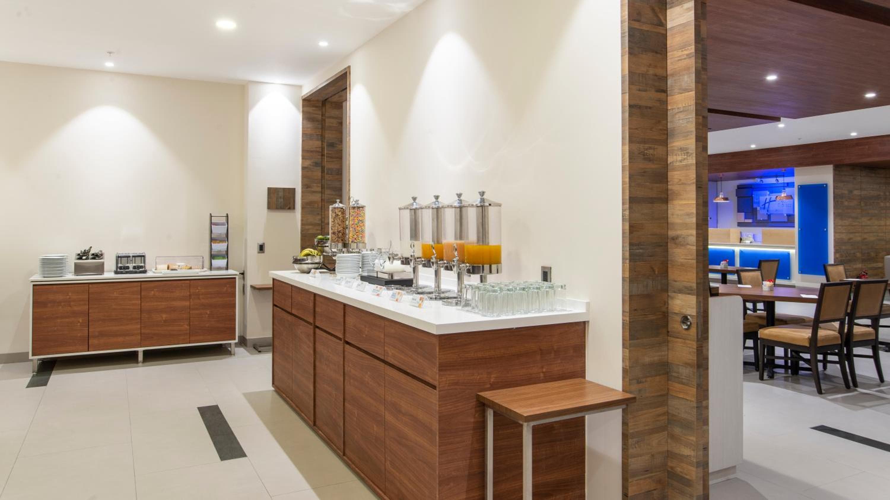 Holiday Inn Express - Mexico Basilica by IHG — 14