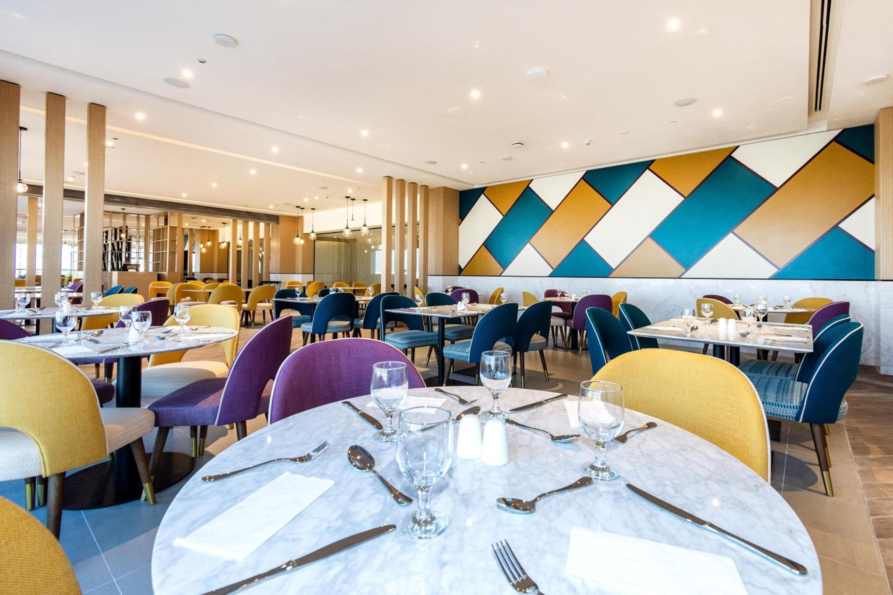 Premier Inn Dubai Dragon Mart — 4