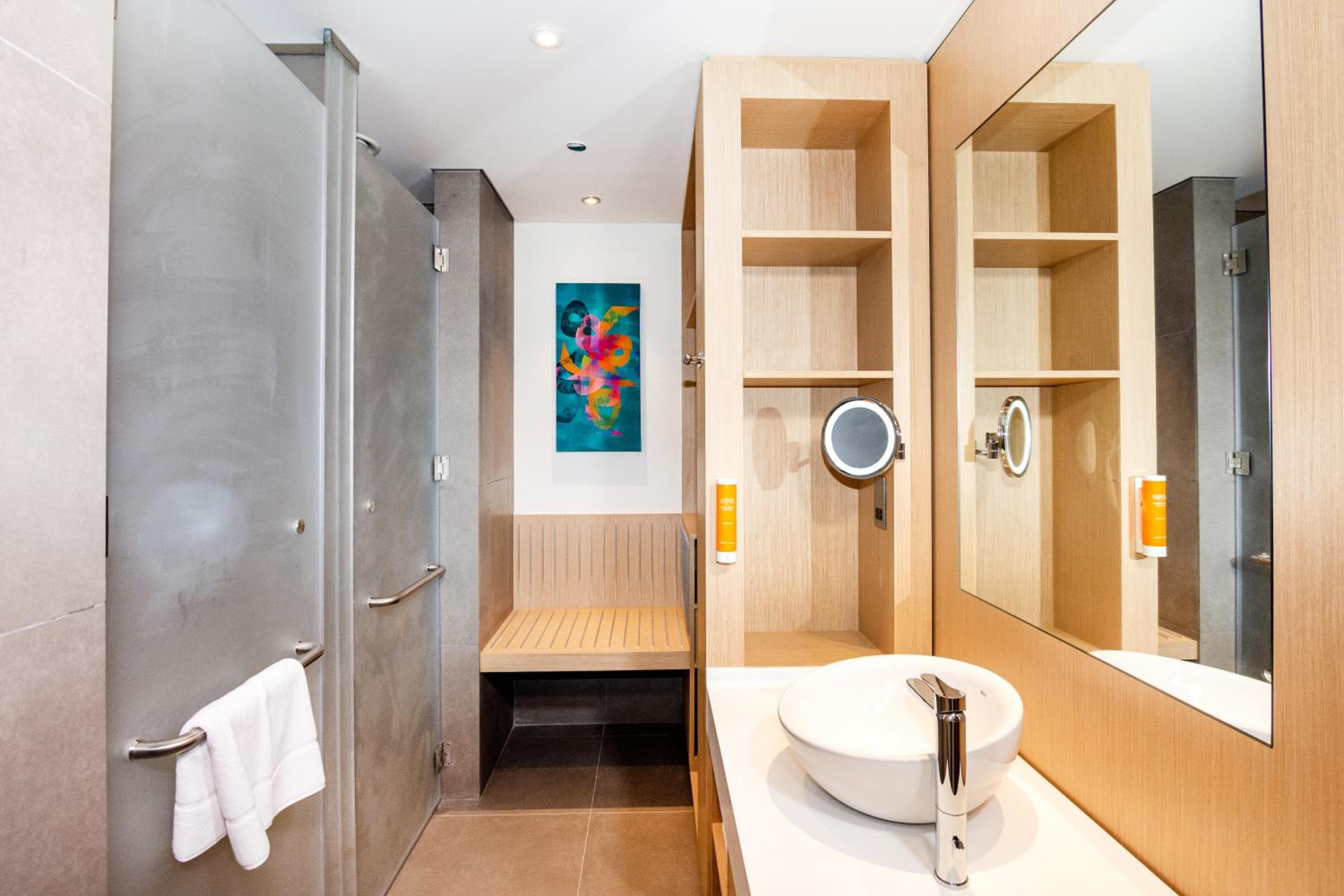 Premier Inn Dubai Dragon Mart — 2