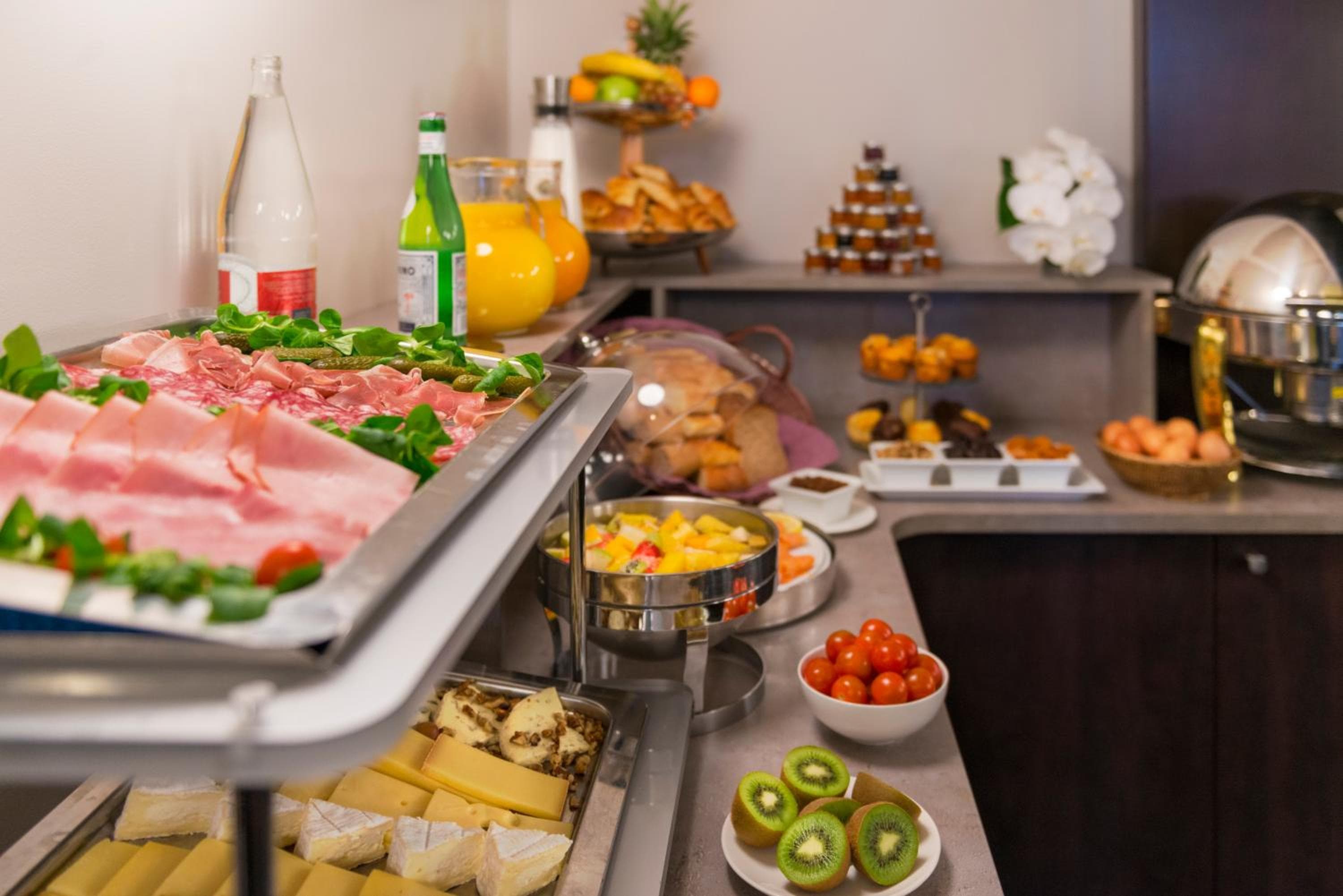 Hôtel Le Marquis by Inwood Hotels — 23