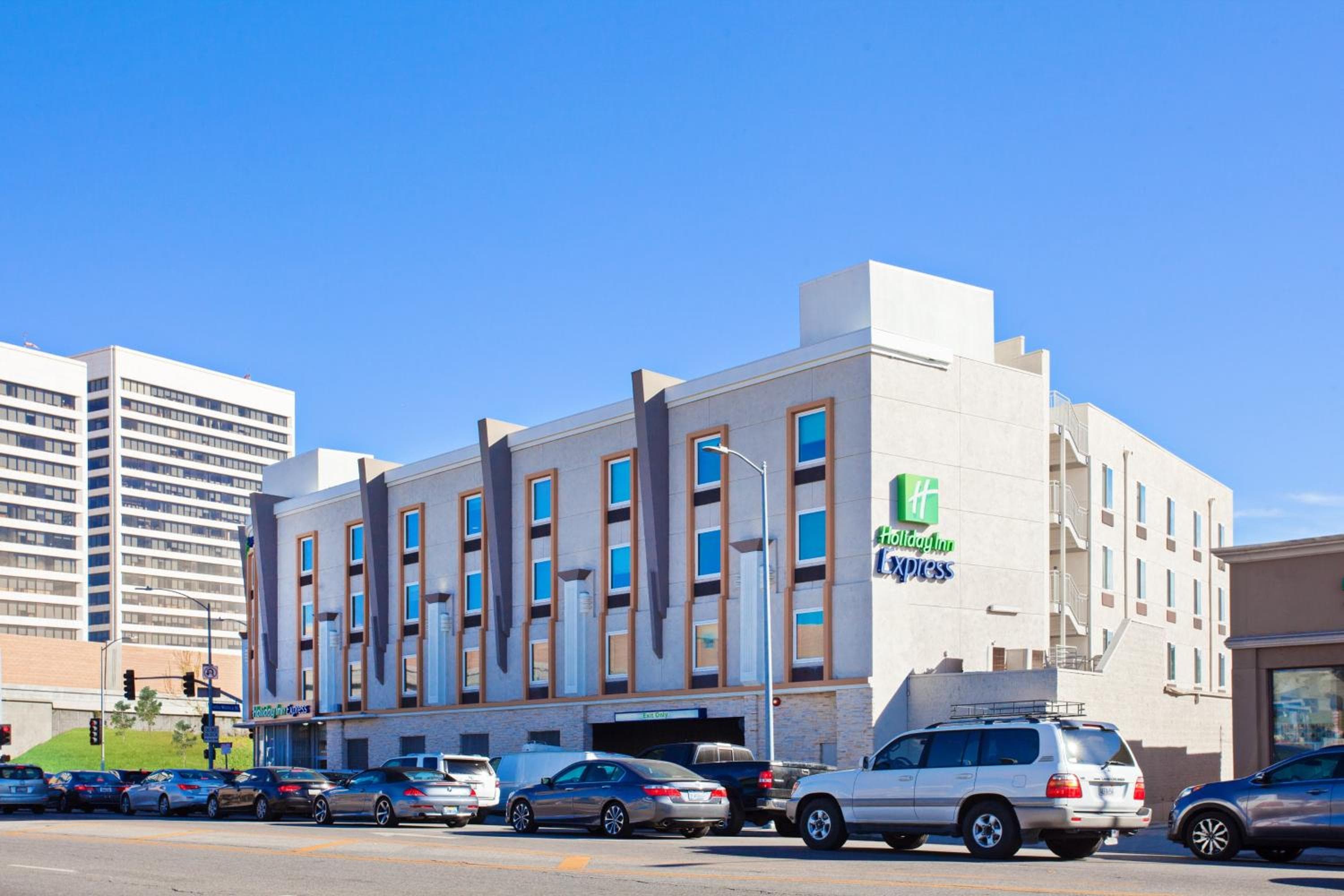 Holiday Inn Express West Los Angeles, un hotel IHG — 1