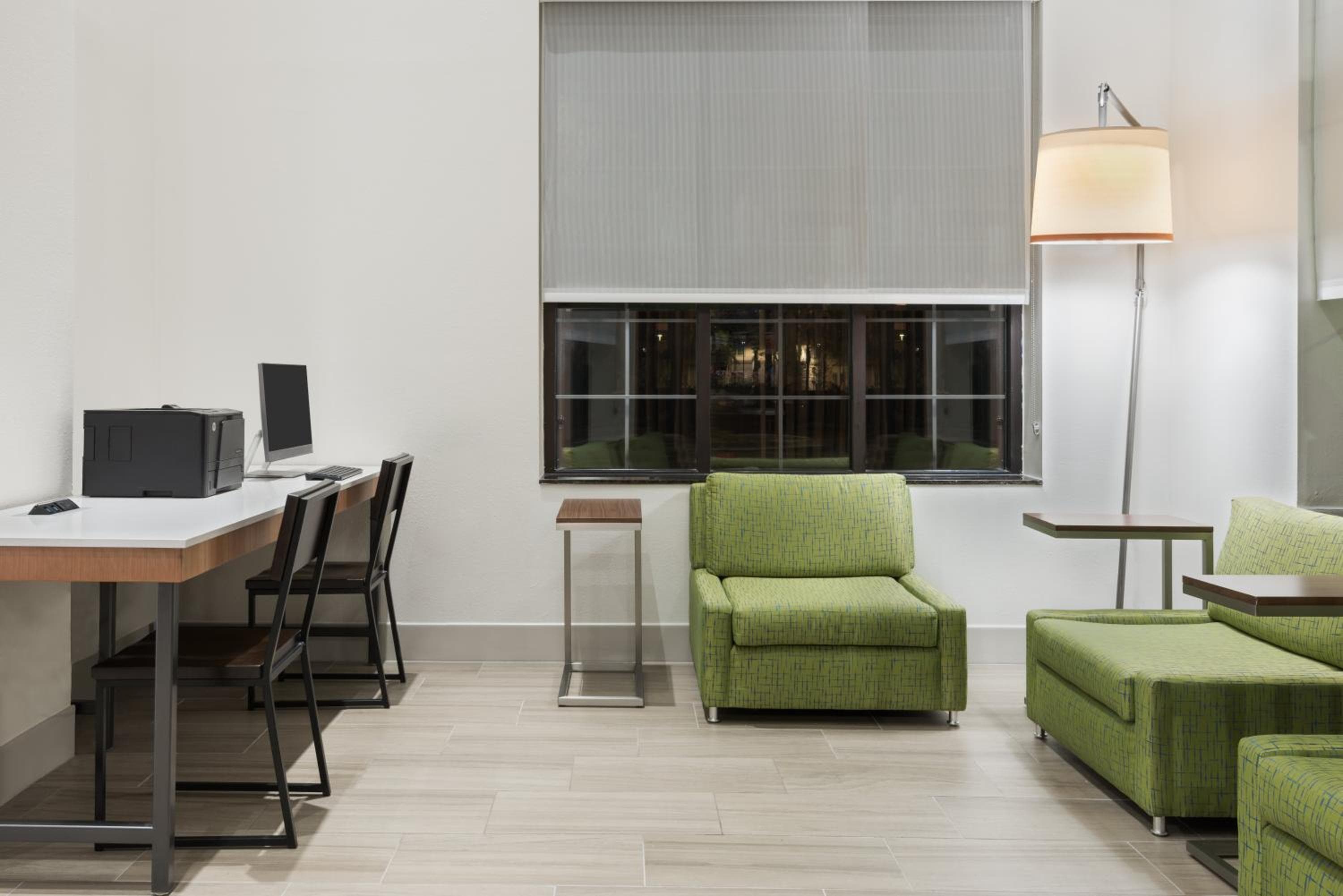 Holiday Inn Express & Suites - Nearest Universal Orlando by IHG — 12