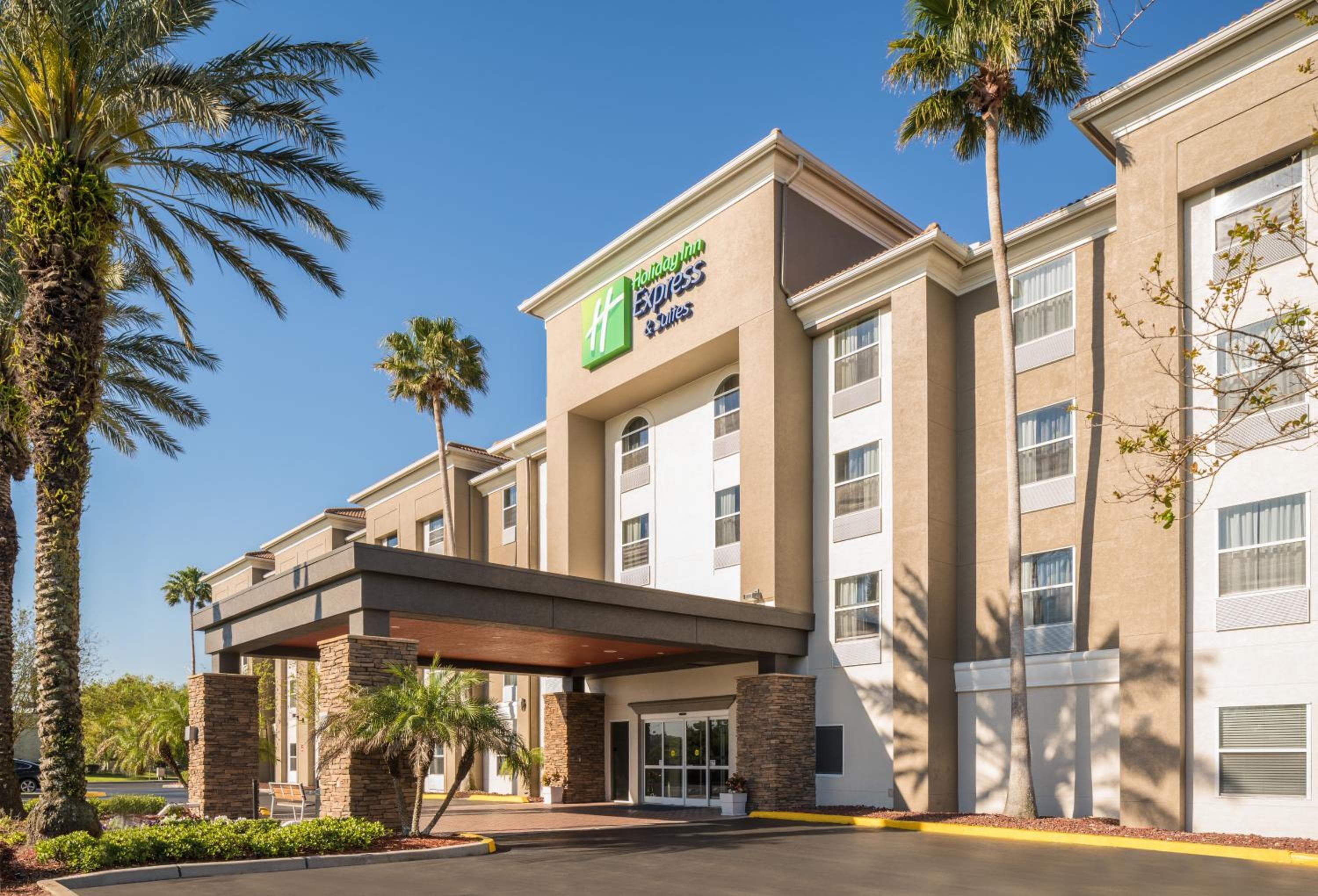 Holiday Inn Express & Suites Orlando International Airport, un hotel IHG — 1