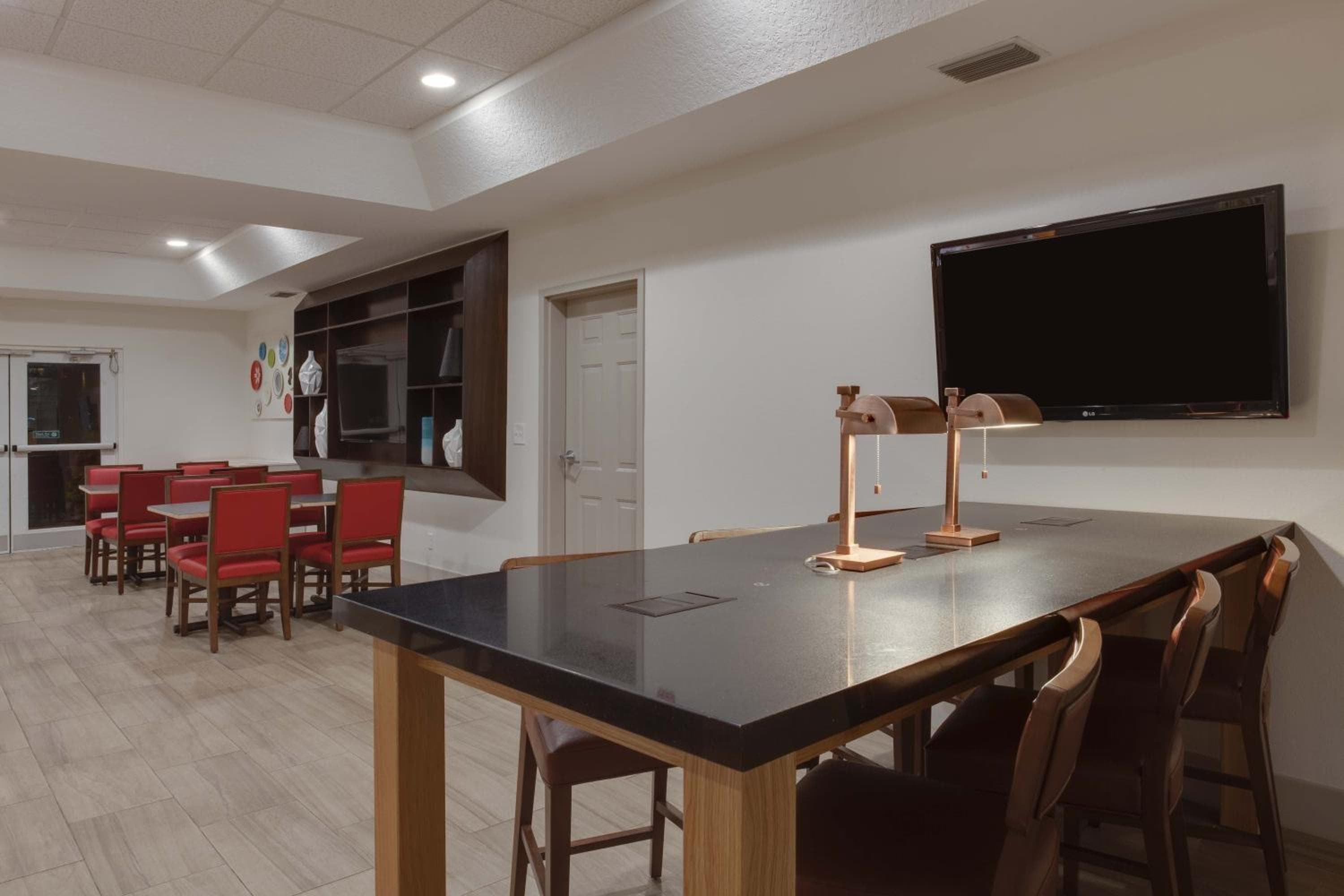 Holiday Inn Express & Suites Orlando International Airport, un hotel IHG — 20