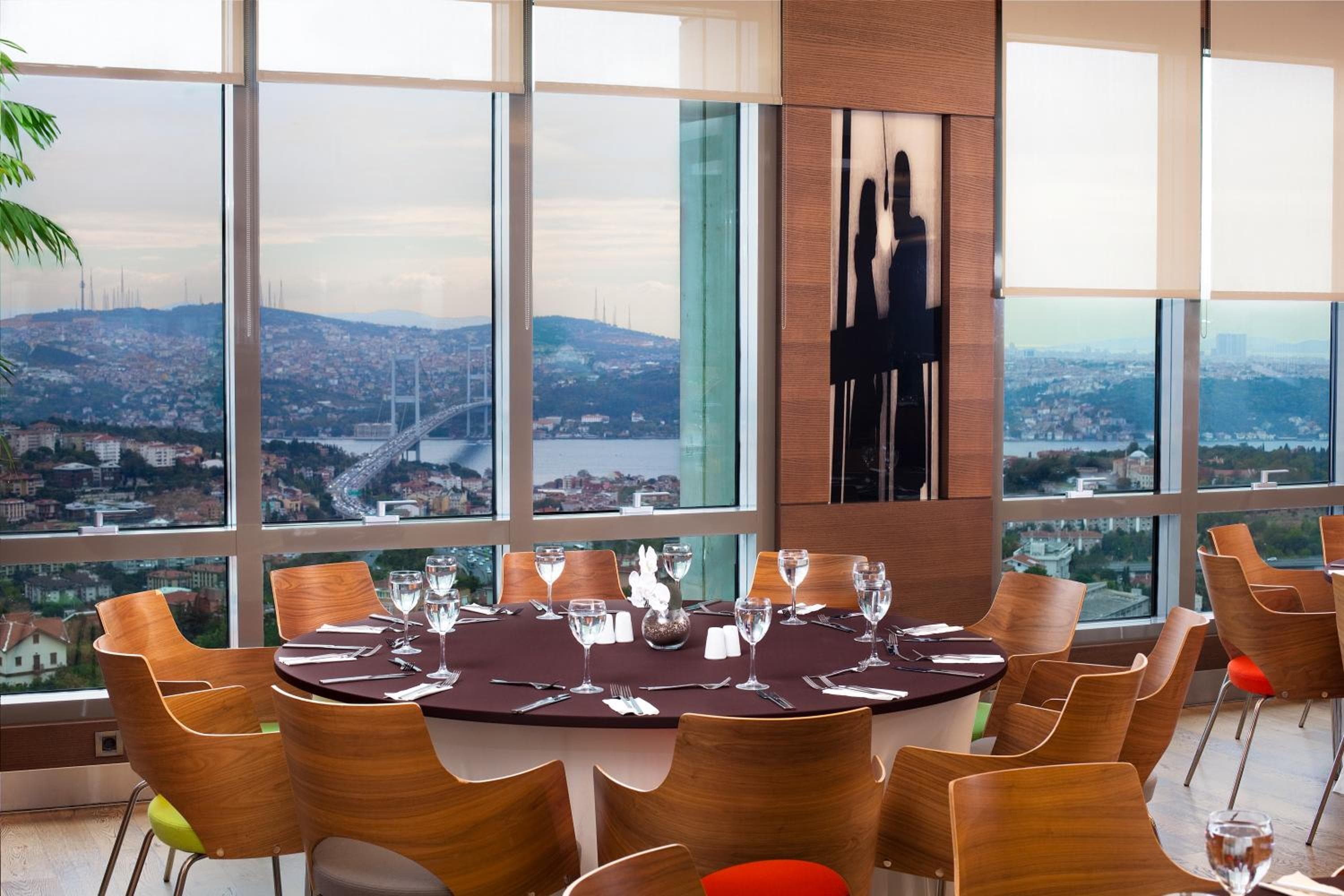 Point Hotel Barbaros — 20