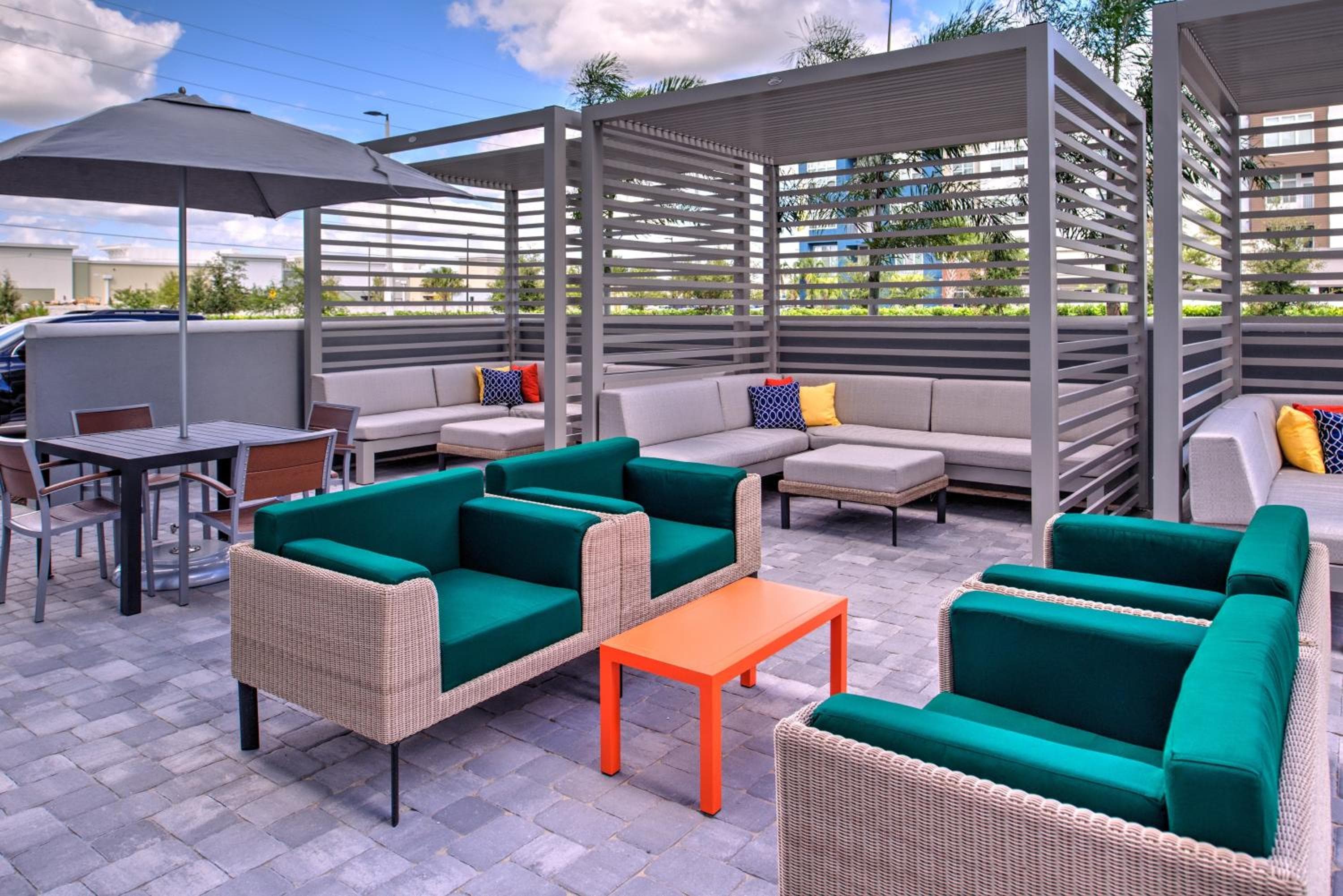 Holiday Inn & Suites Orlando-International Dr S, an IHG Hotel — 12
