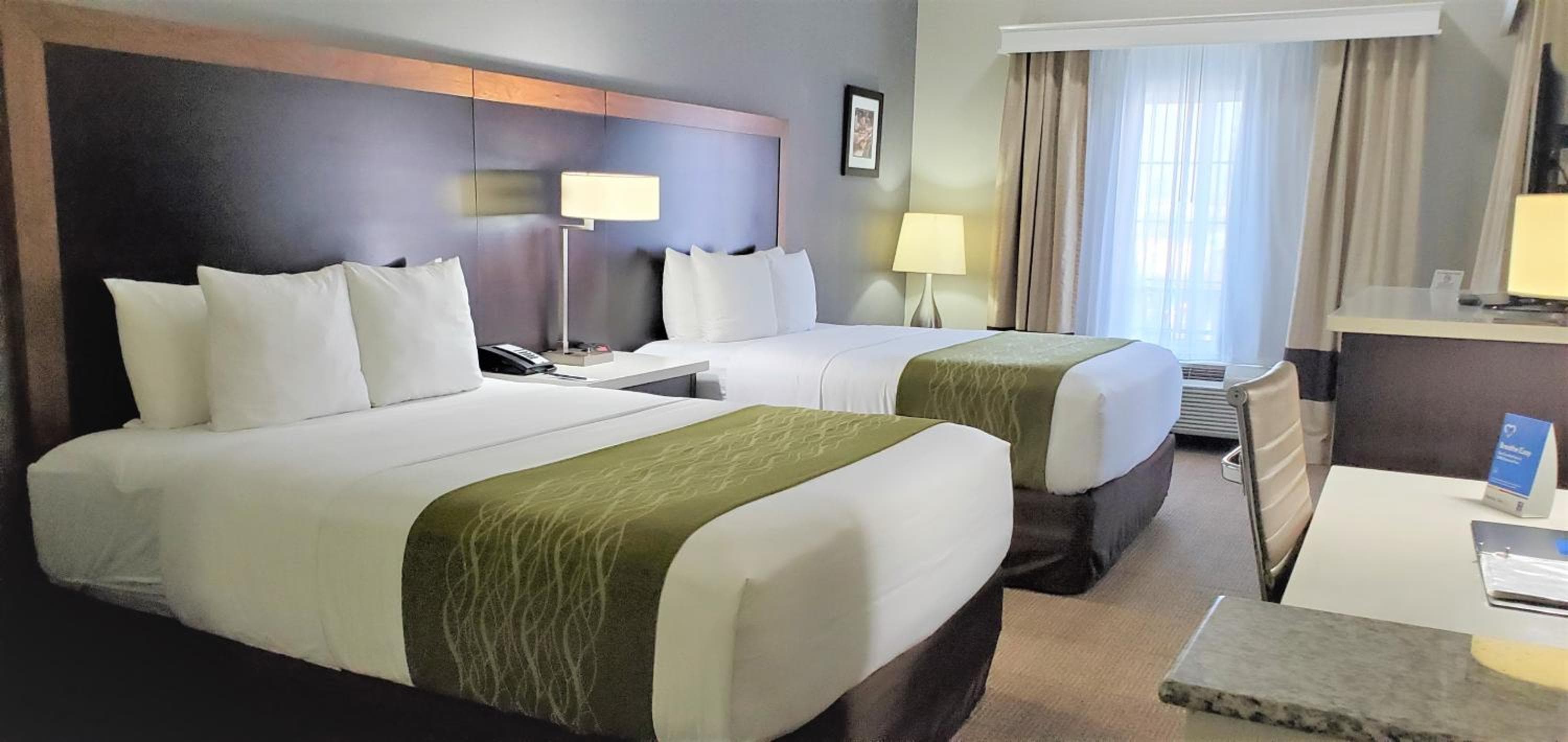 Comfort Inn & Suites cerca de Universal - North Hollywood - Burbank — 10