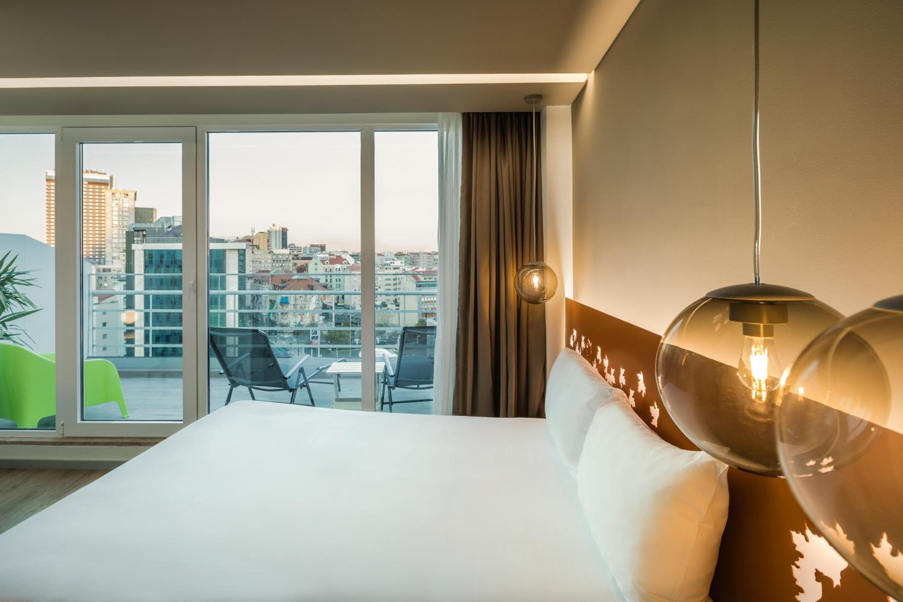 Ibis Styles Lisboa Centro Marquês de Pombal — 24