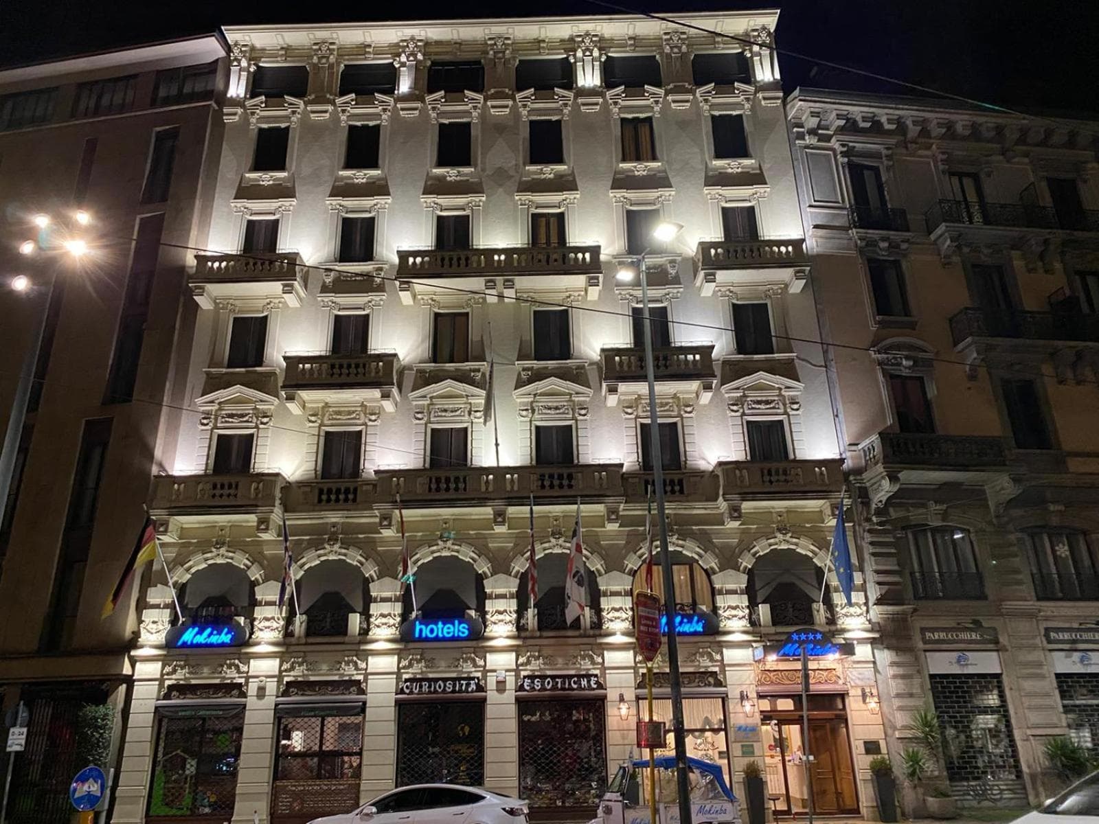 Mokinba Hotel King — 1