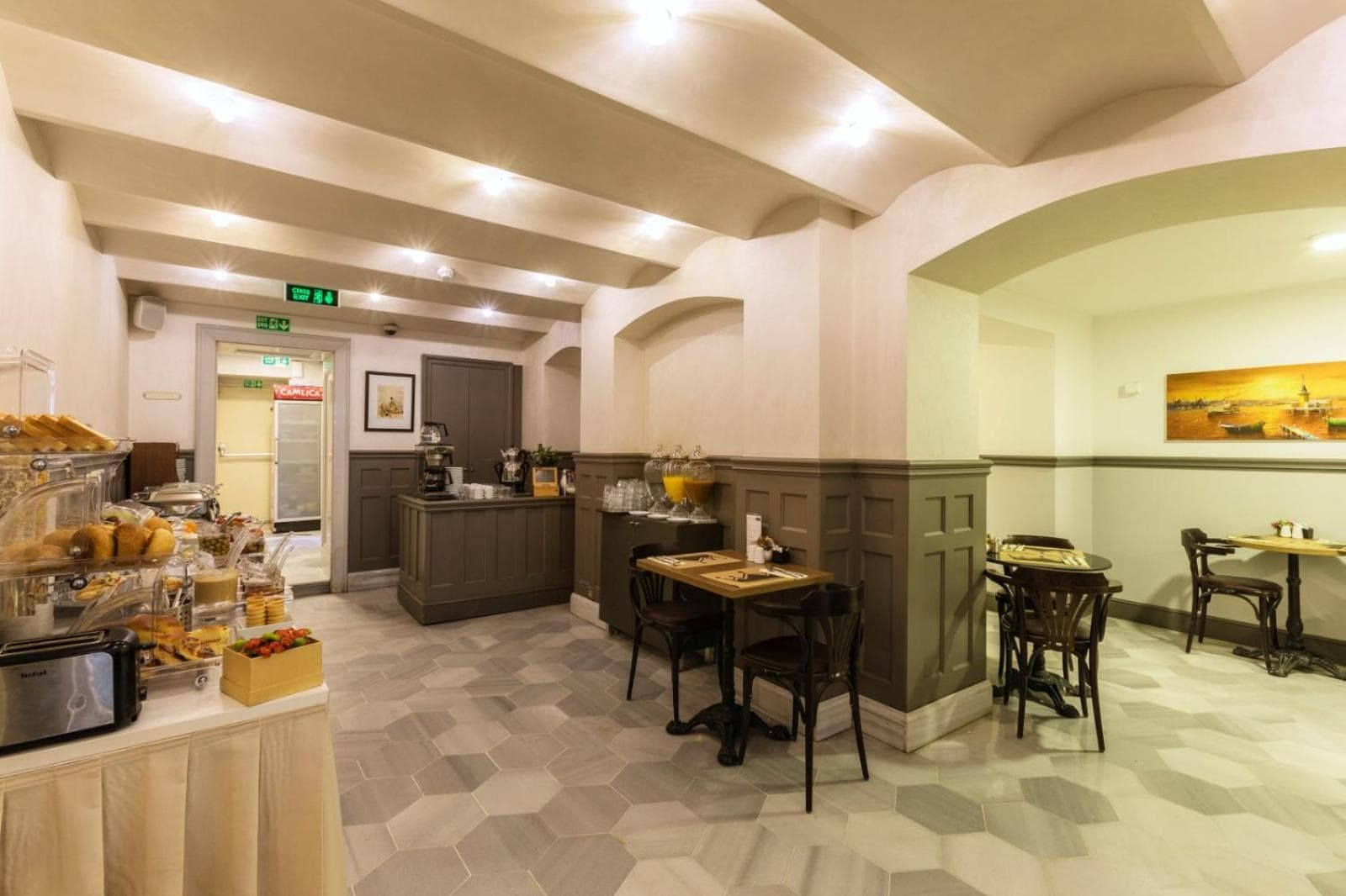 Meroddi Bagdatliyan Hotel — 24