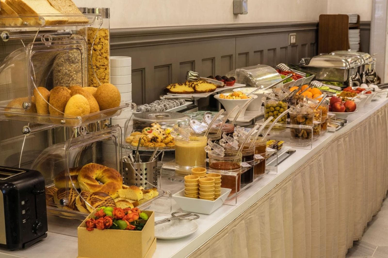 Meroddi Bagdatliyan Hotel — 14