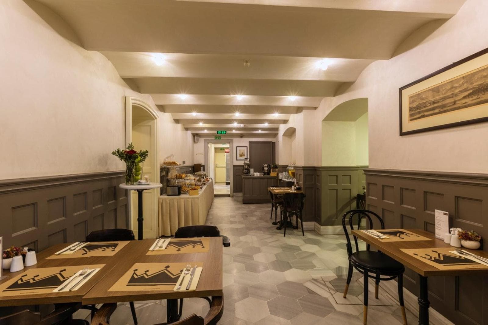 Meroddi Bagdatliyan Hotel — 18