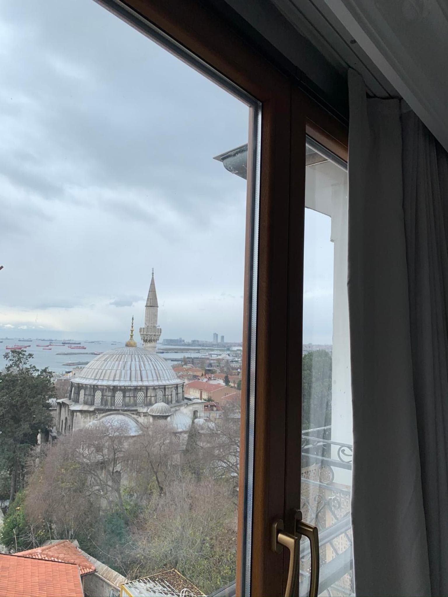 C'è l'Hotel Istanbul — 19