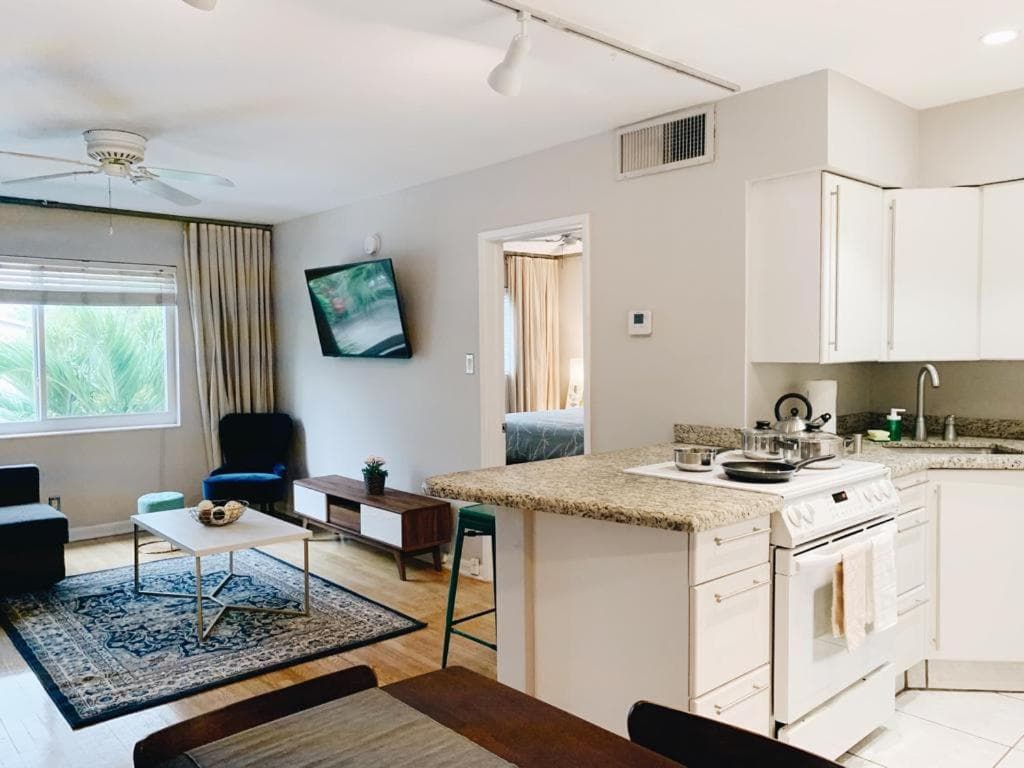 Galleria Apartments By Lowkl — 11