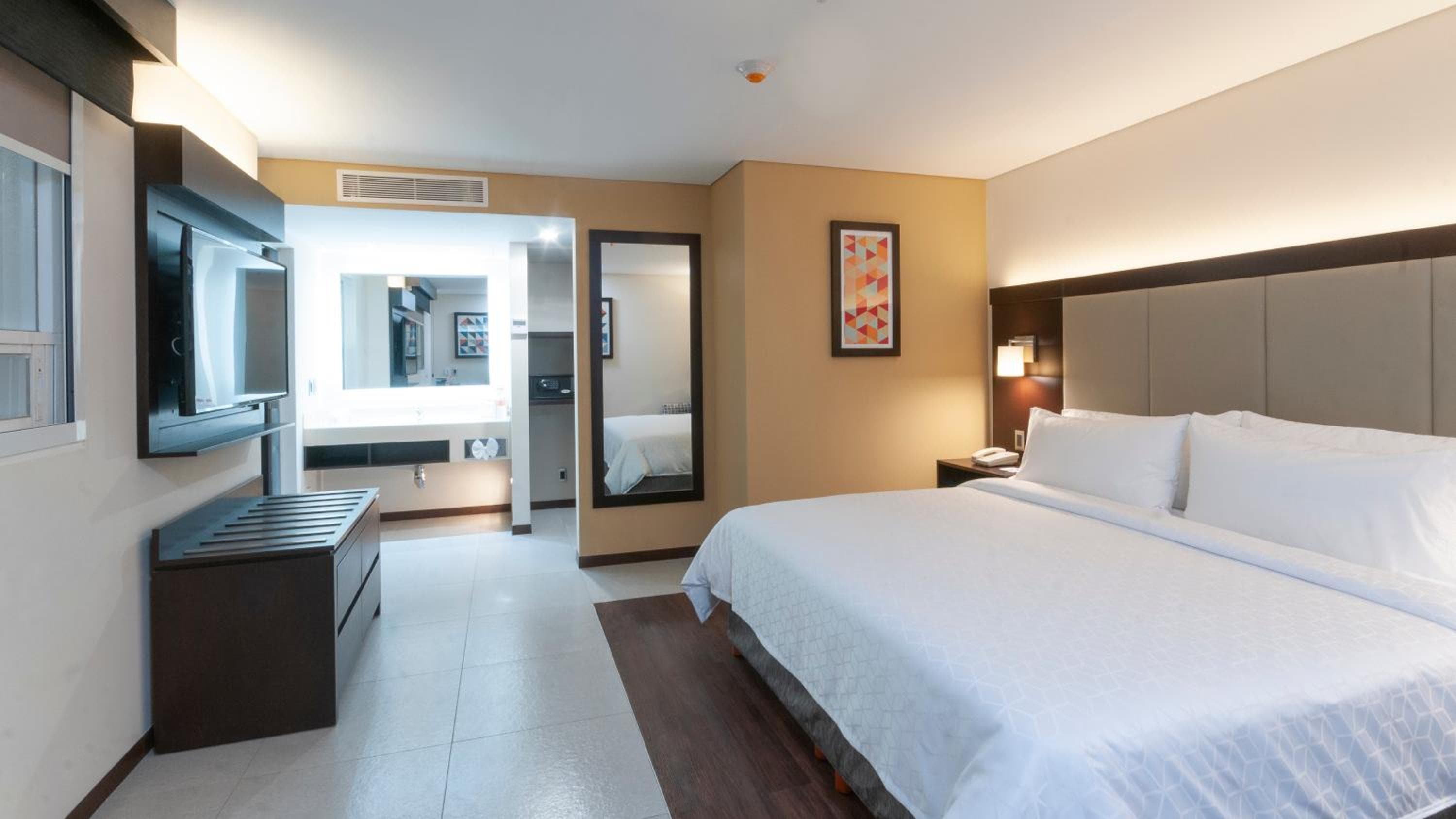 Holiday Inn Express - Mexico Basilica by IHG — 3