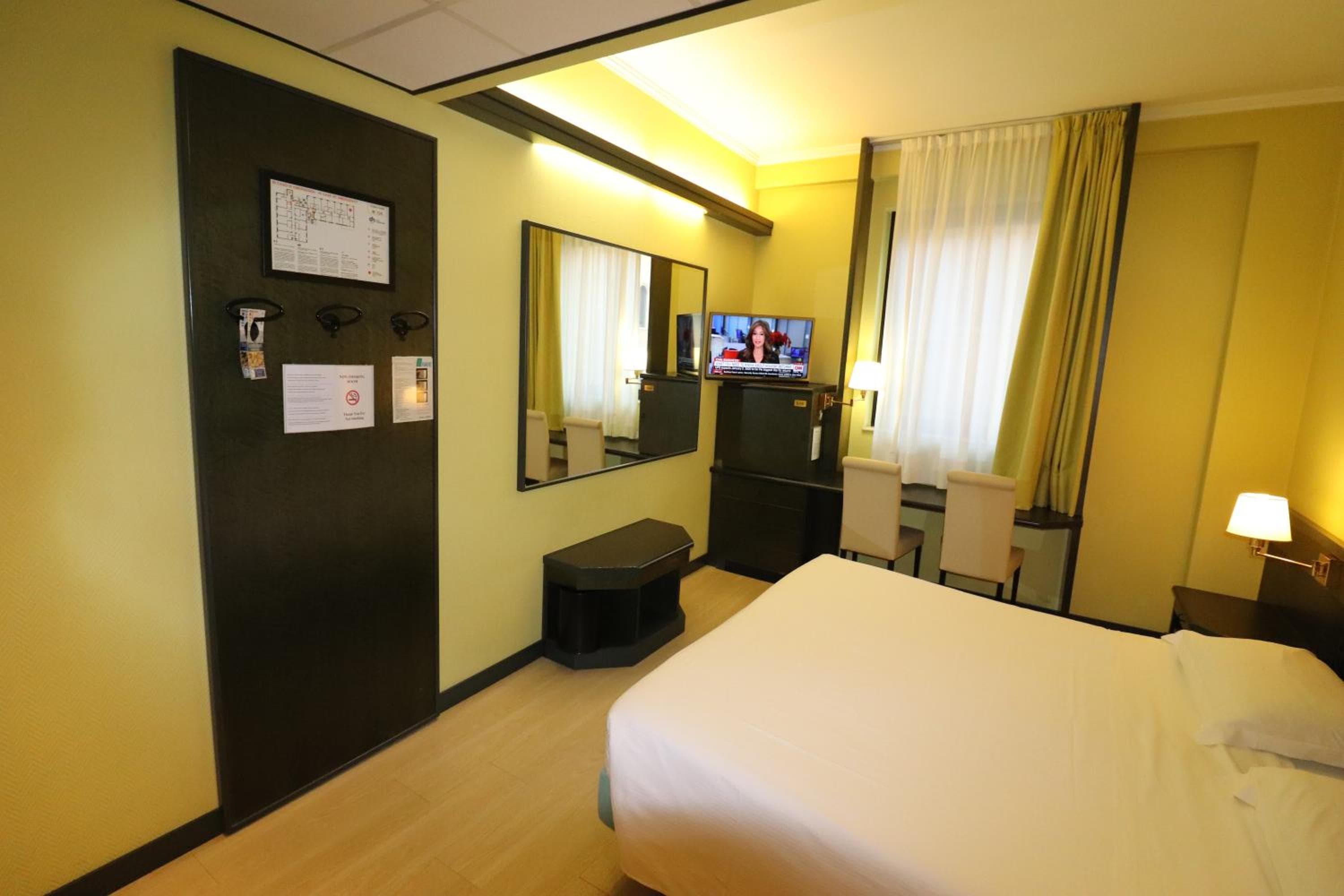 Hotel Domenichino — 12