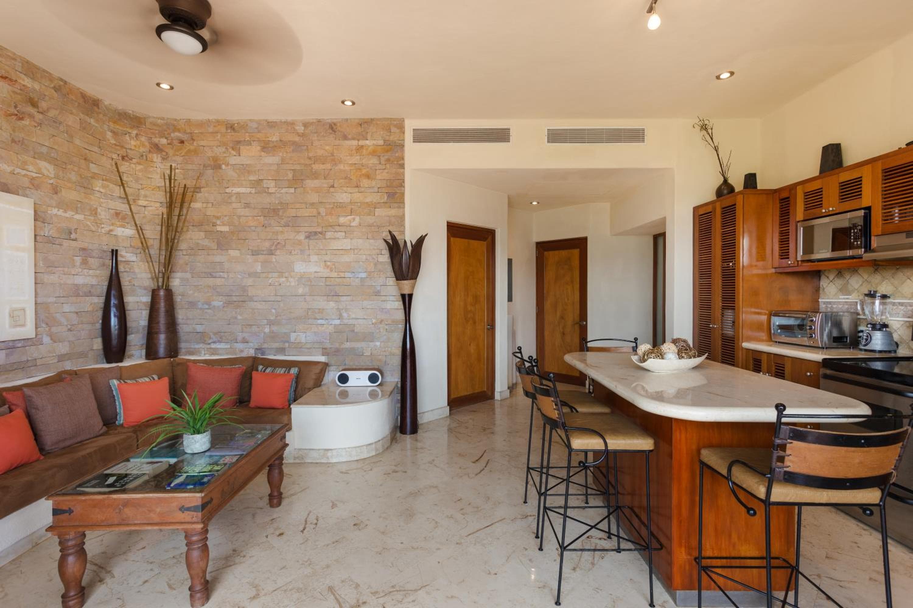 Porto Playa Condo Hotel and Beach Club — 7