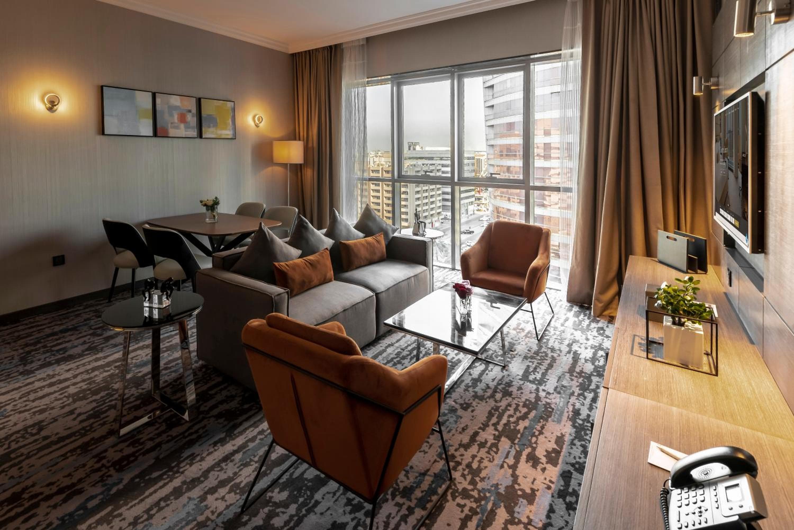 Edge Creekside Hotel — 4